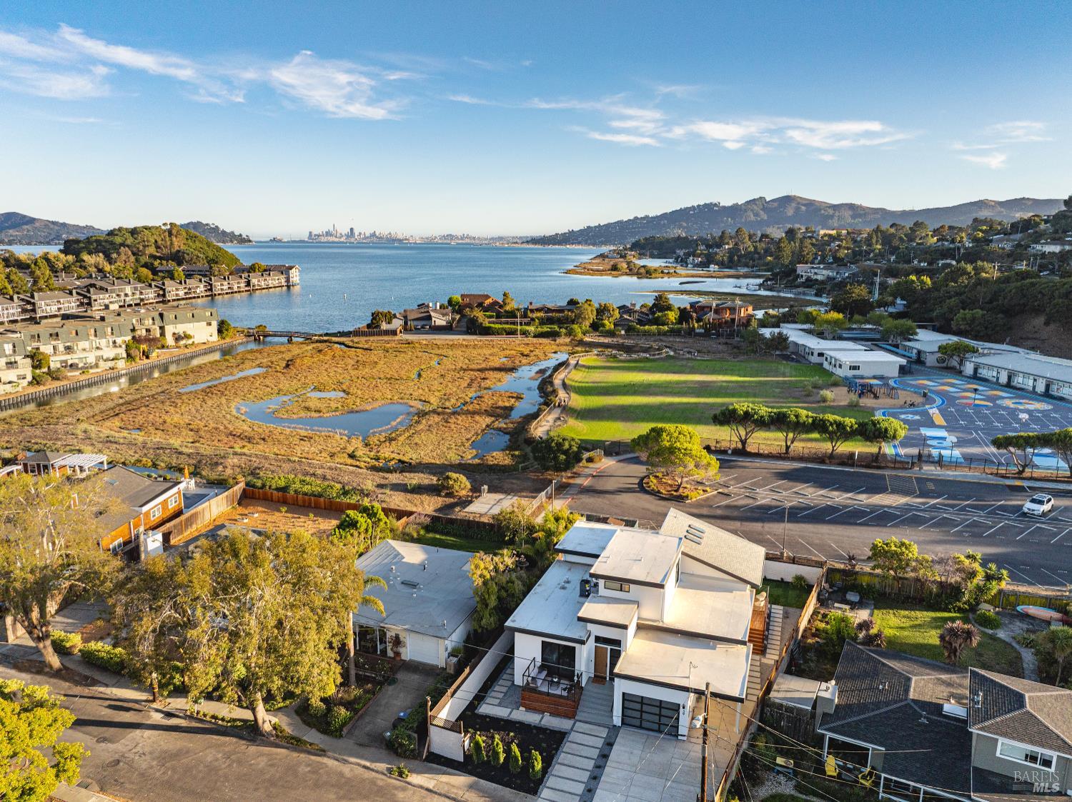 39 Strawberry Circle