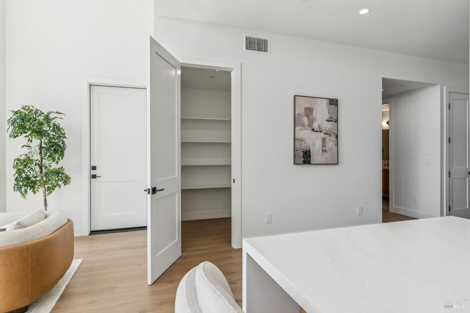 39 Strawberry Circle