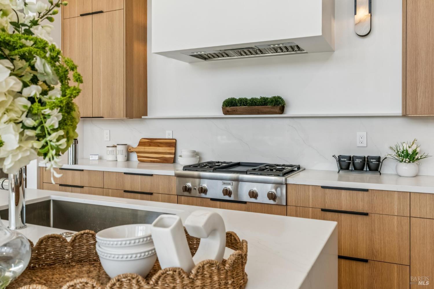 39 Strawberry Circle