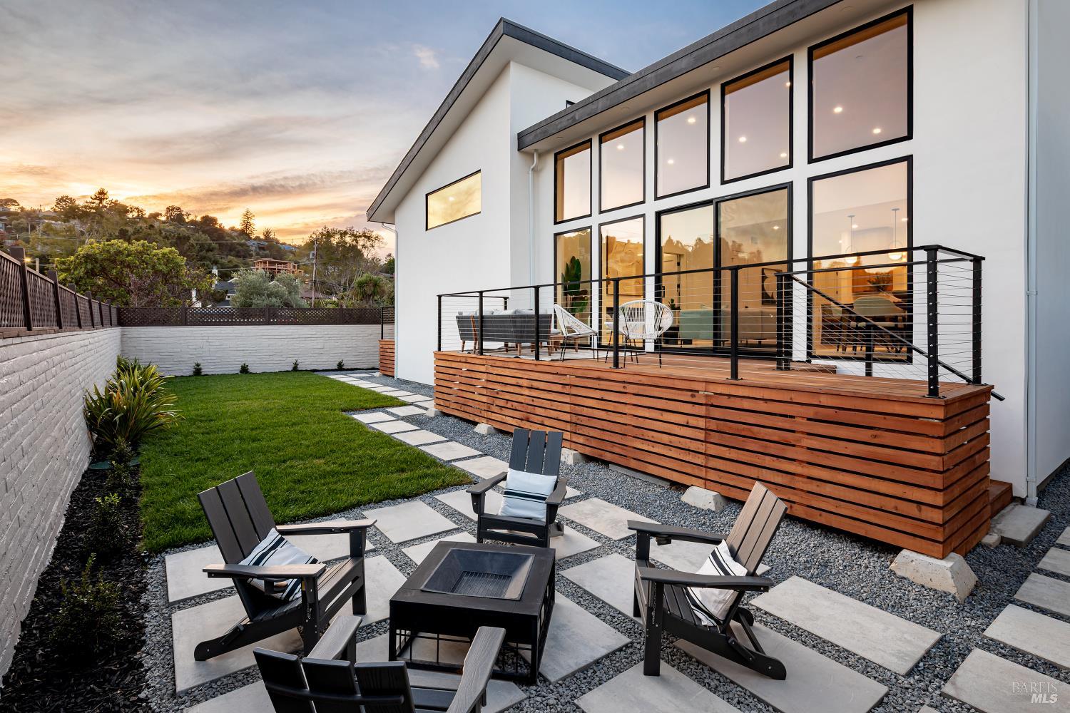 39 Strawberry Circle