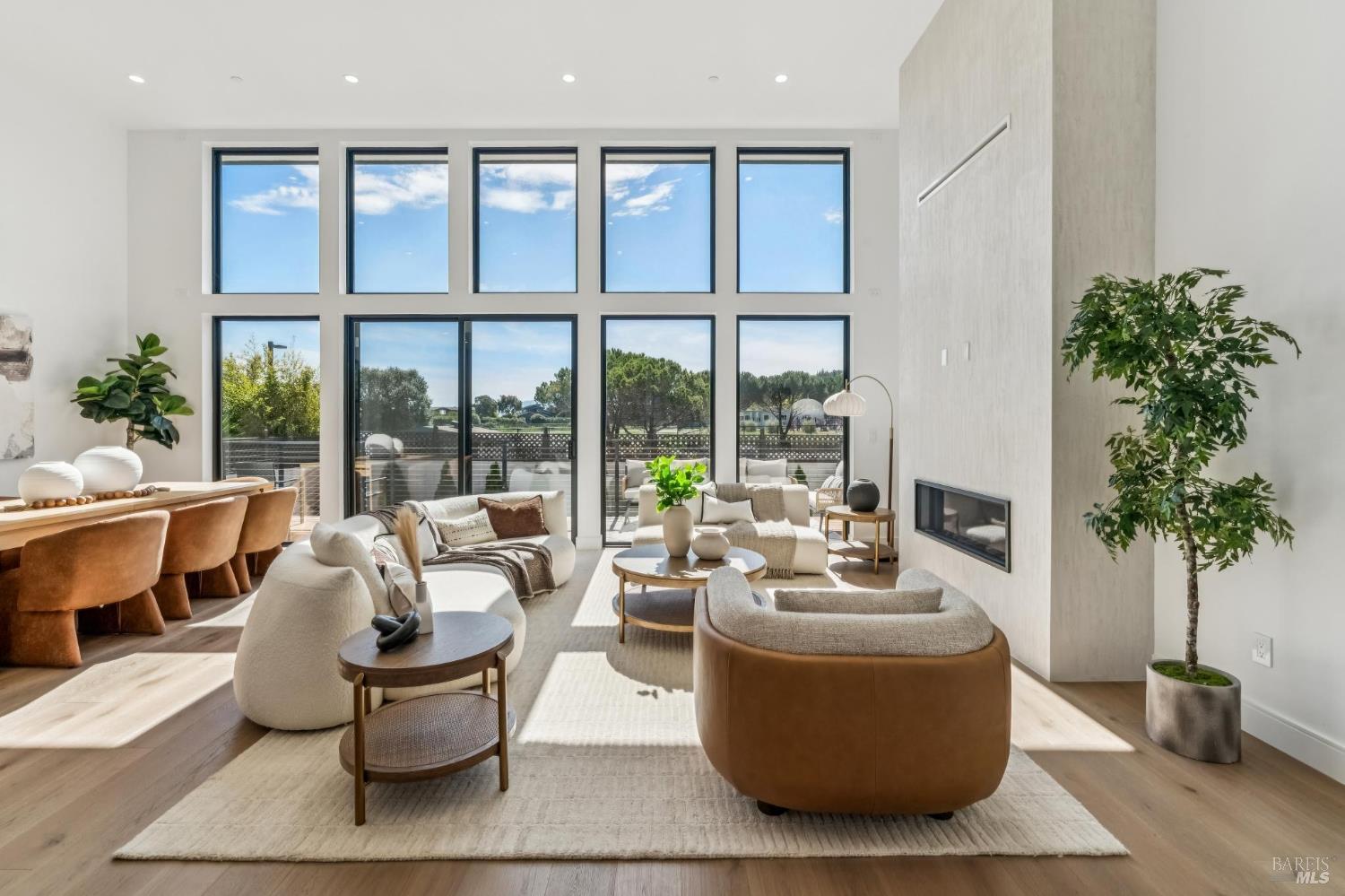 39 Strawberry Circle