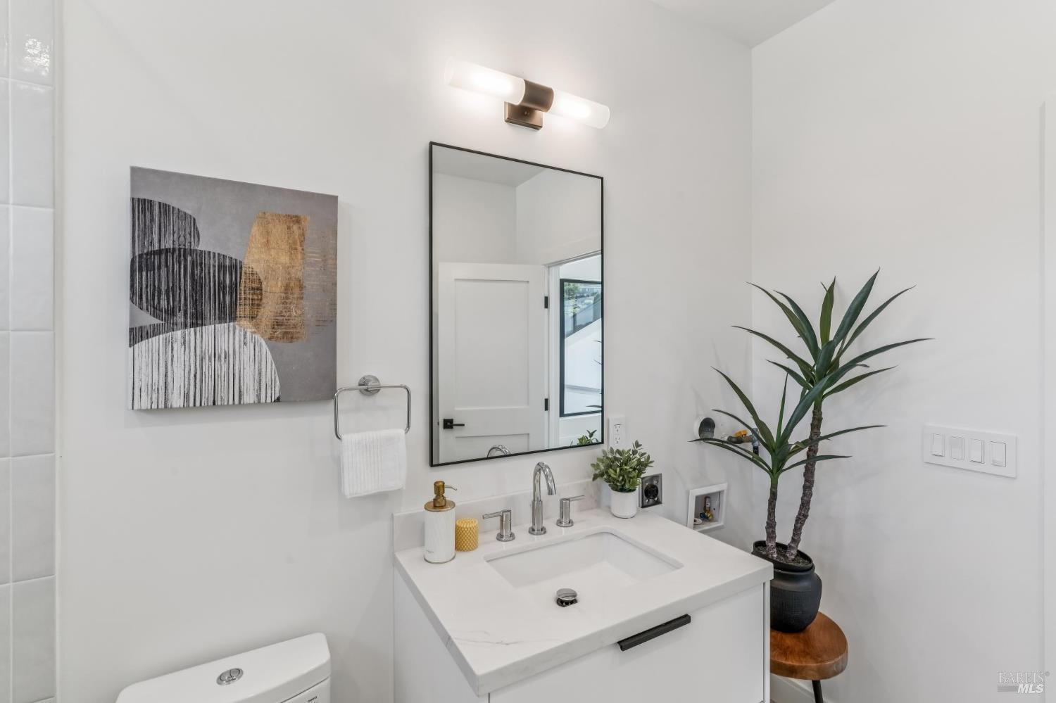 39 Strawberry Circle