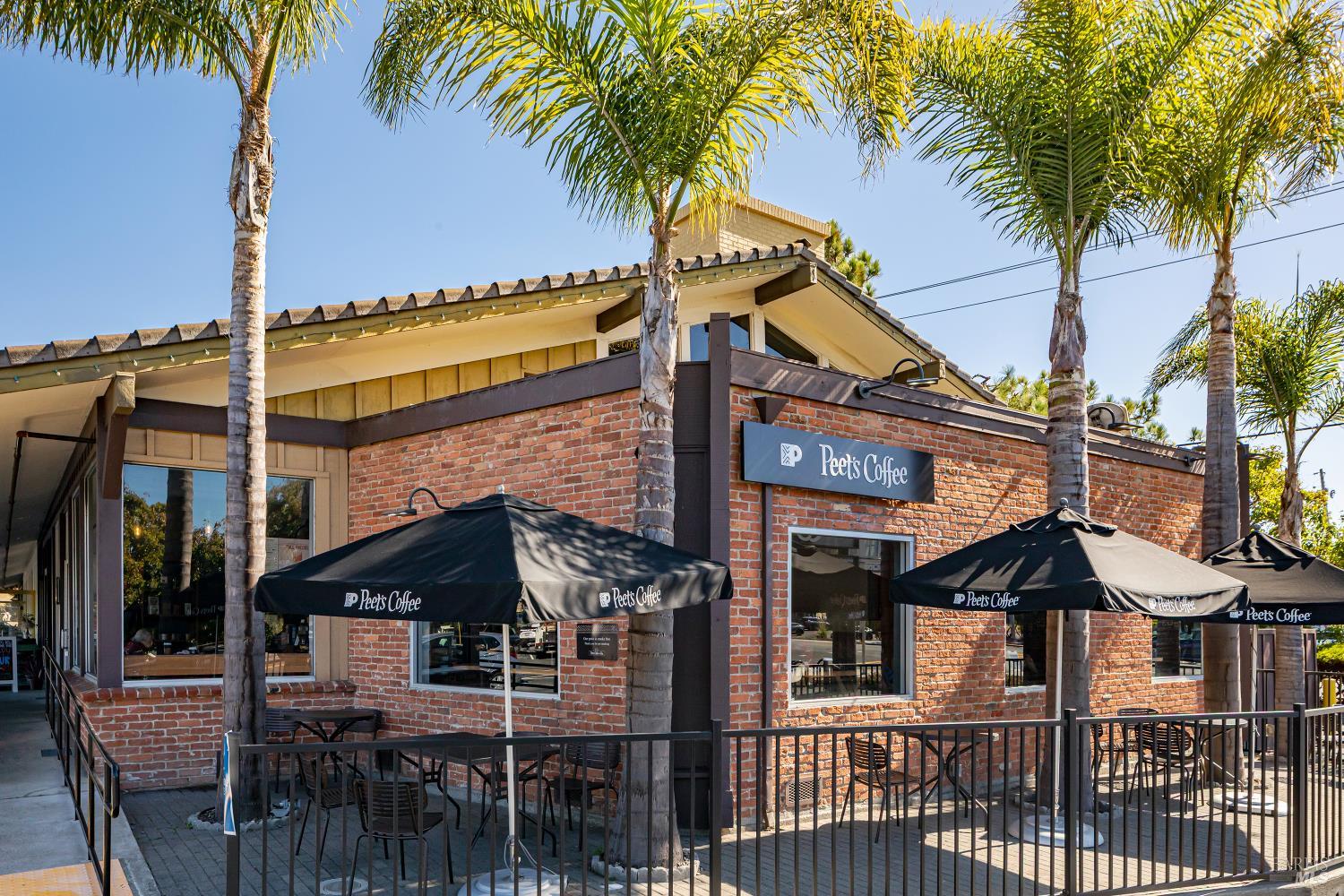 39 Strawberry Circle