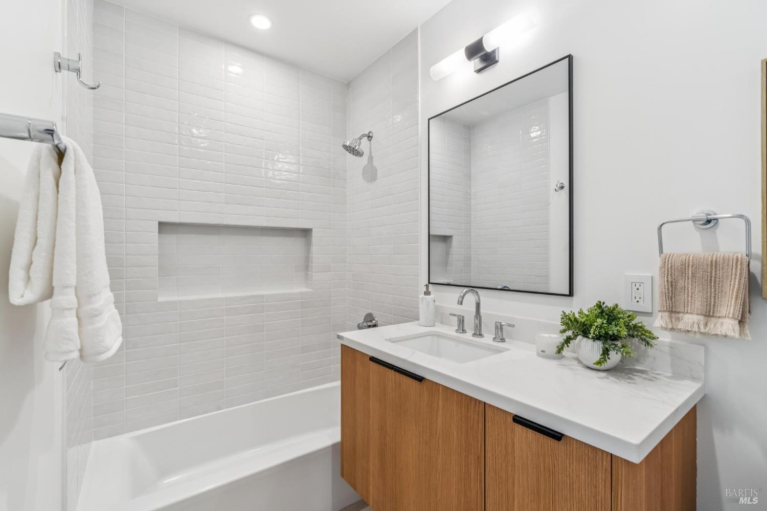 39 Strawberry Circle