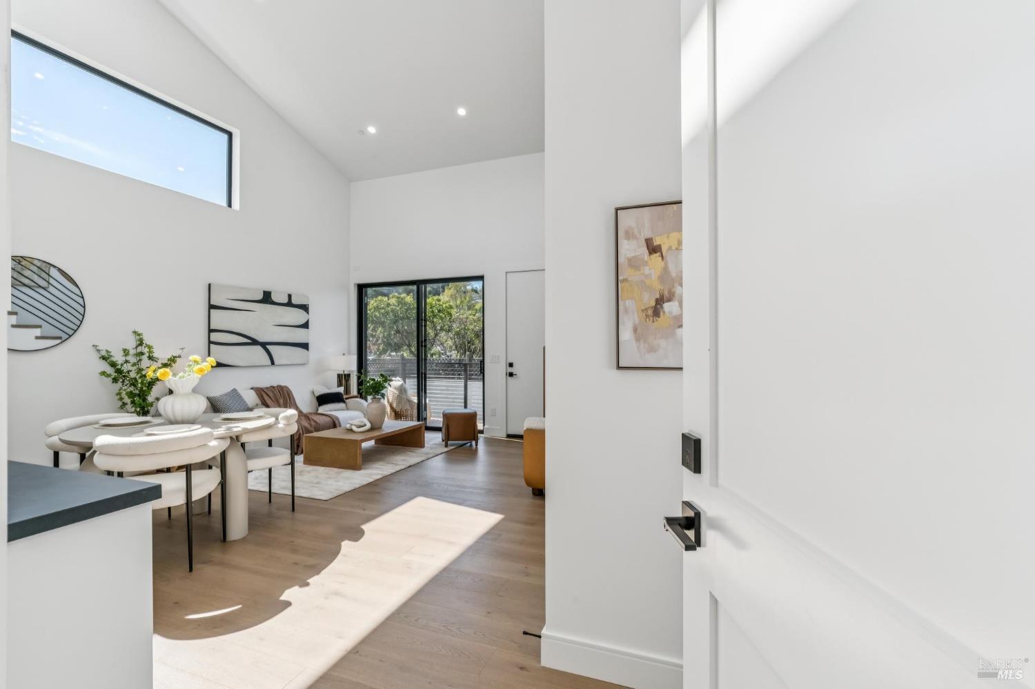 39 Strawberry Circle