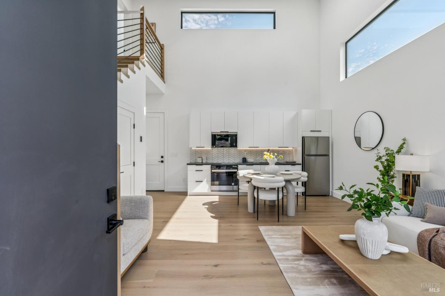 39 Strawberry Circle