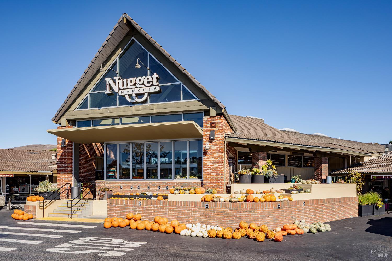 39 Strawberry Circle