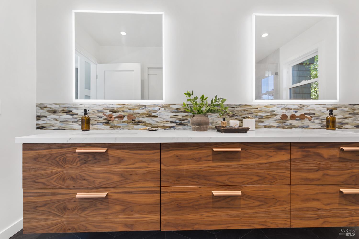 104 Baltimore Avenue