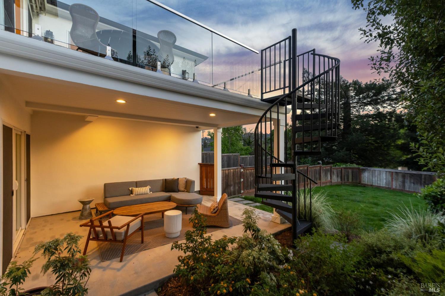 31 Alvarado Avenue