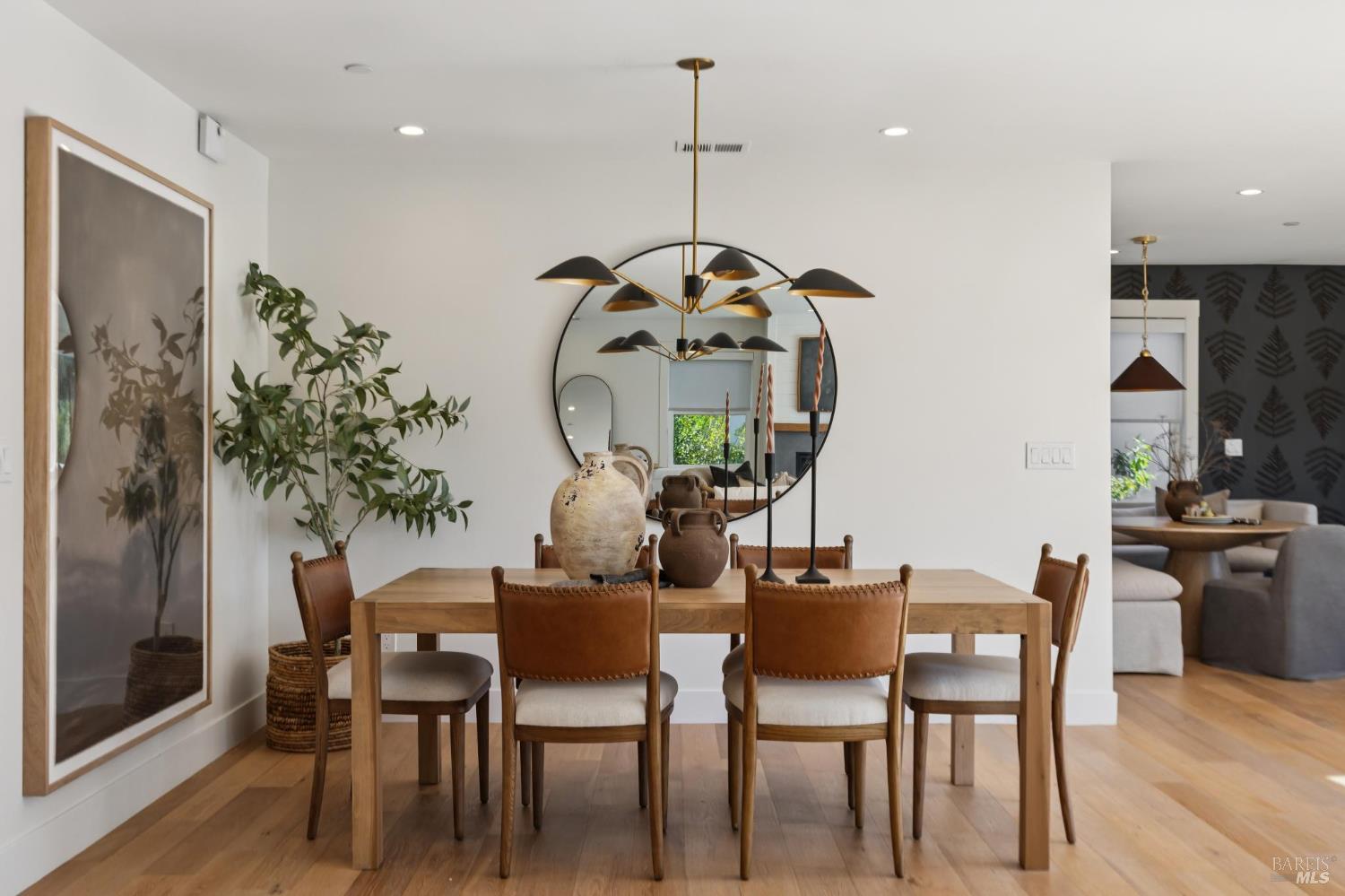 31 Alvarado Avenue