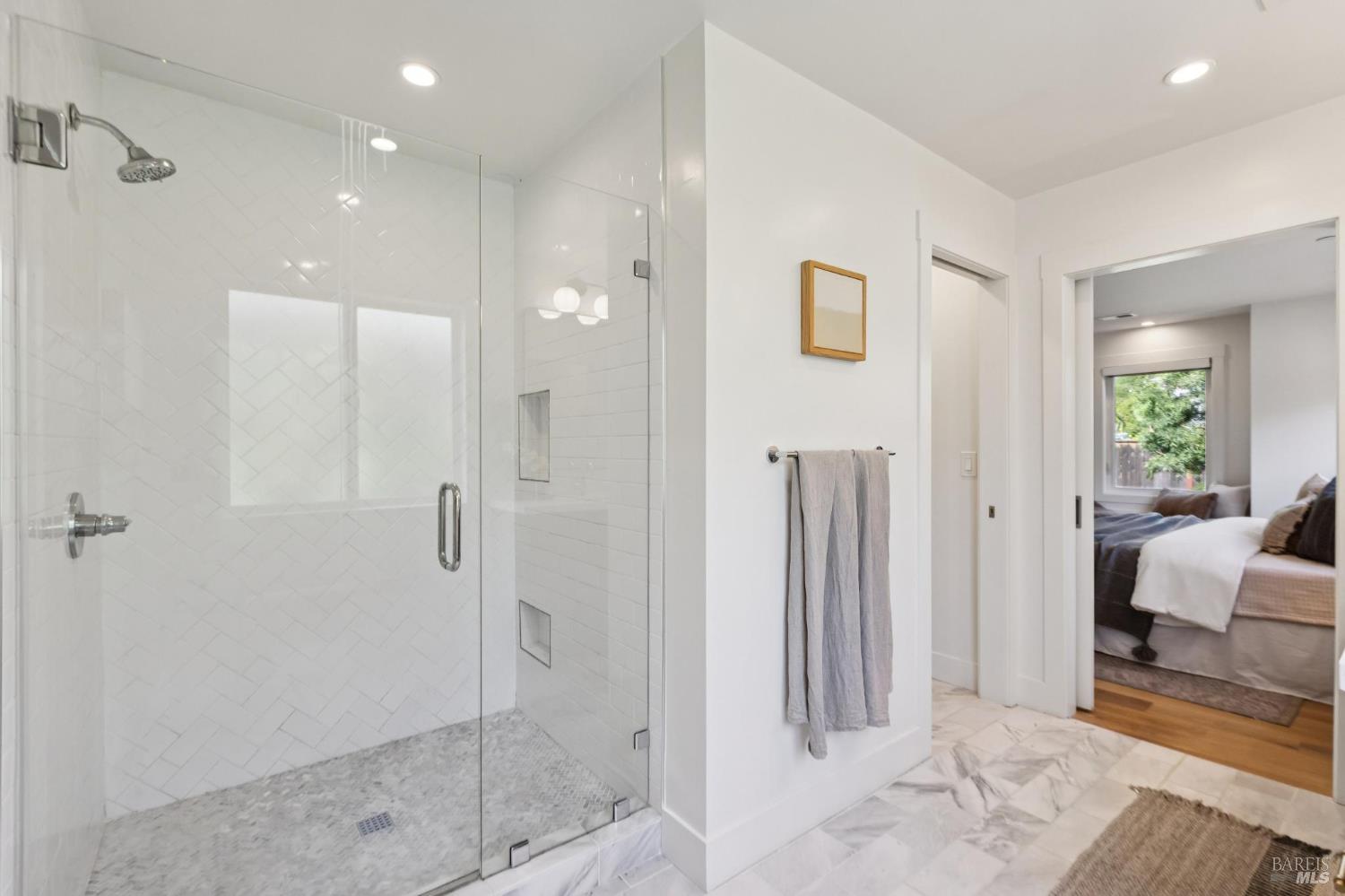 31 Alvarado Avenue