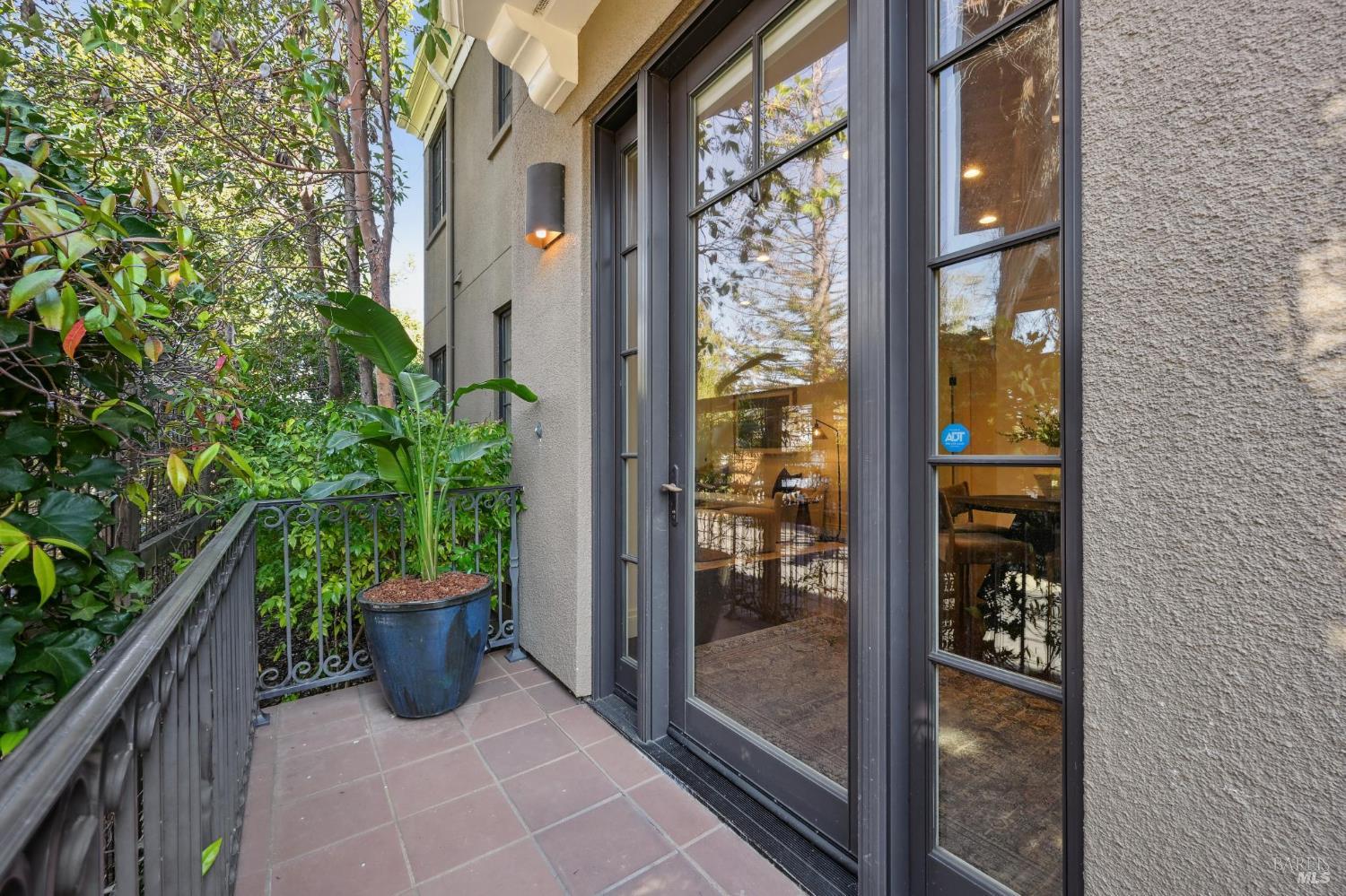 1 Tamalpais Commons Lane