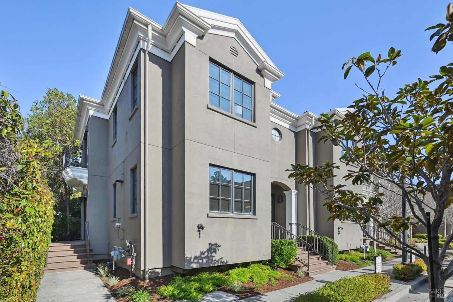 1 Tamalpais Commons Lane