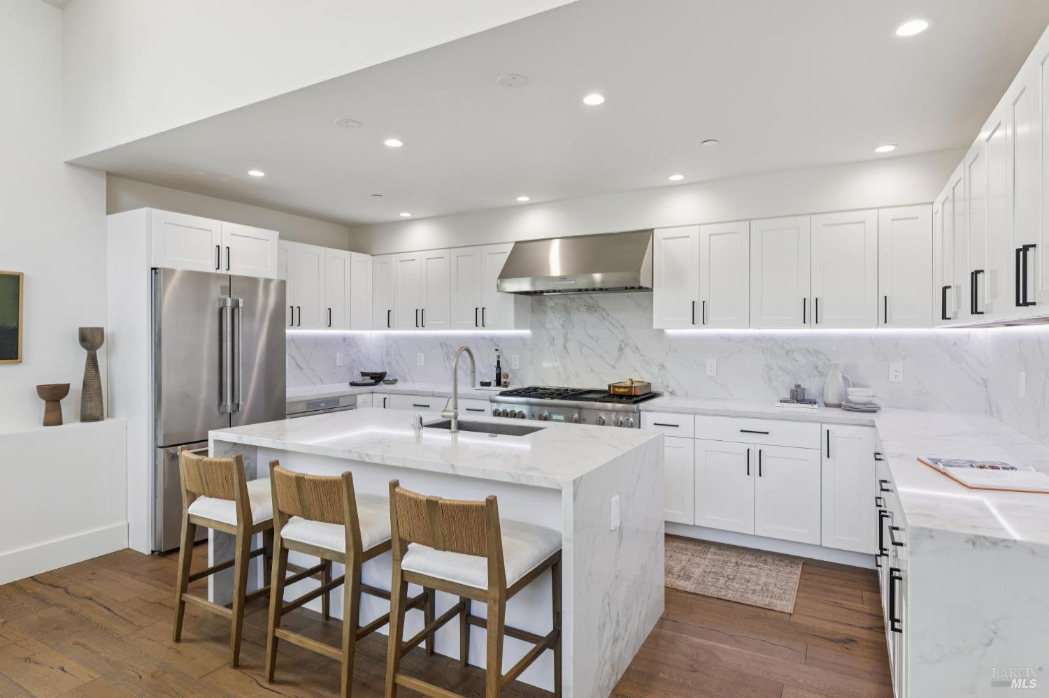 321 Loring Avenue