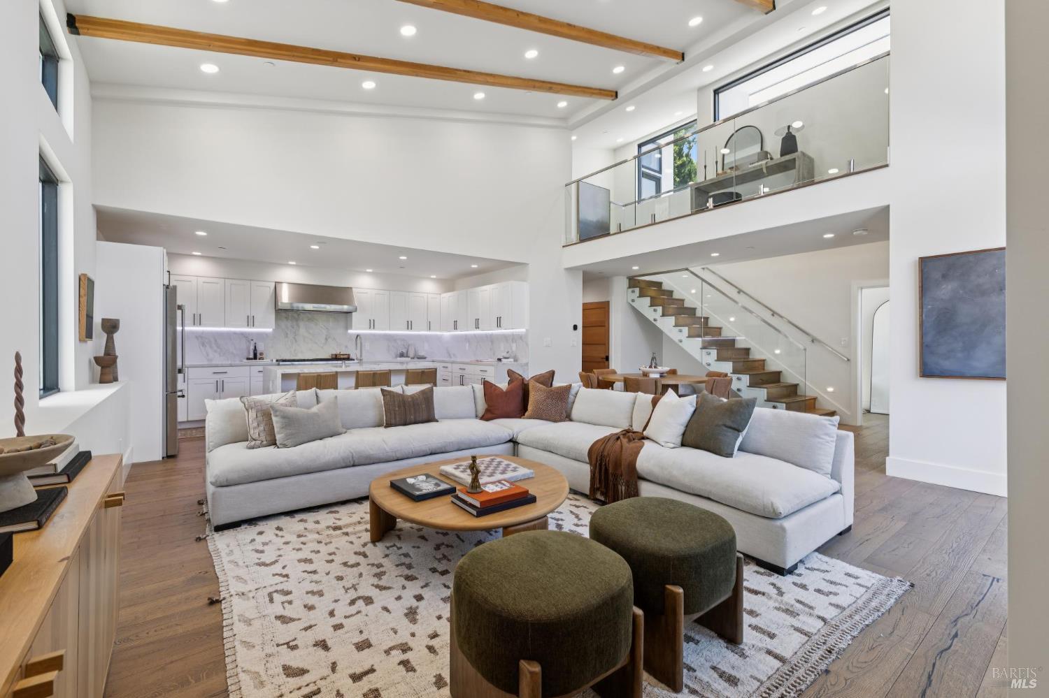 321 Loring Avenue