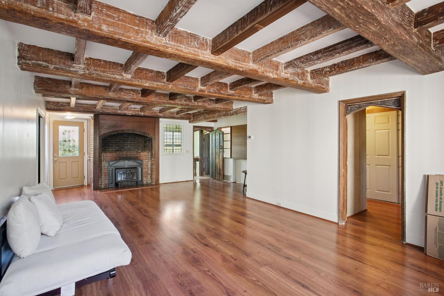 26 Circle Avenue