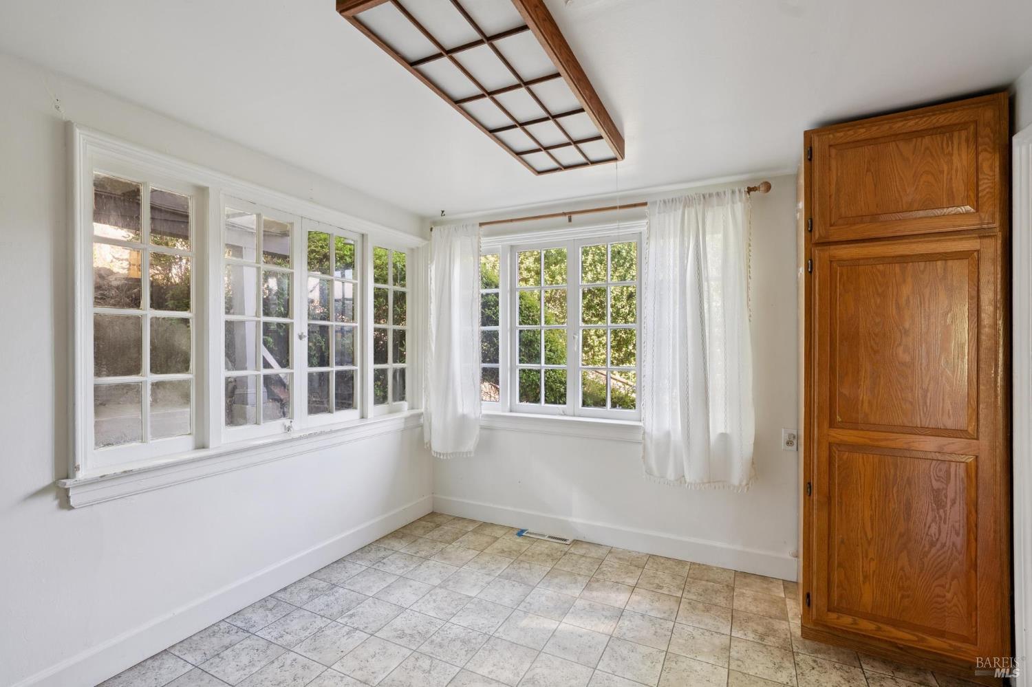 26 Circle Avenue