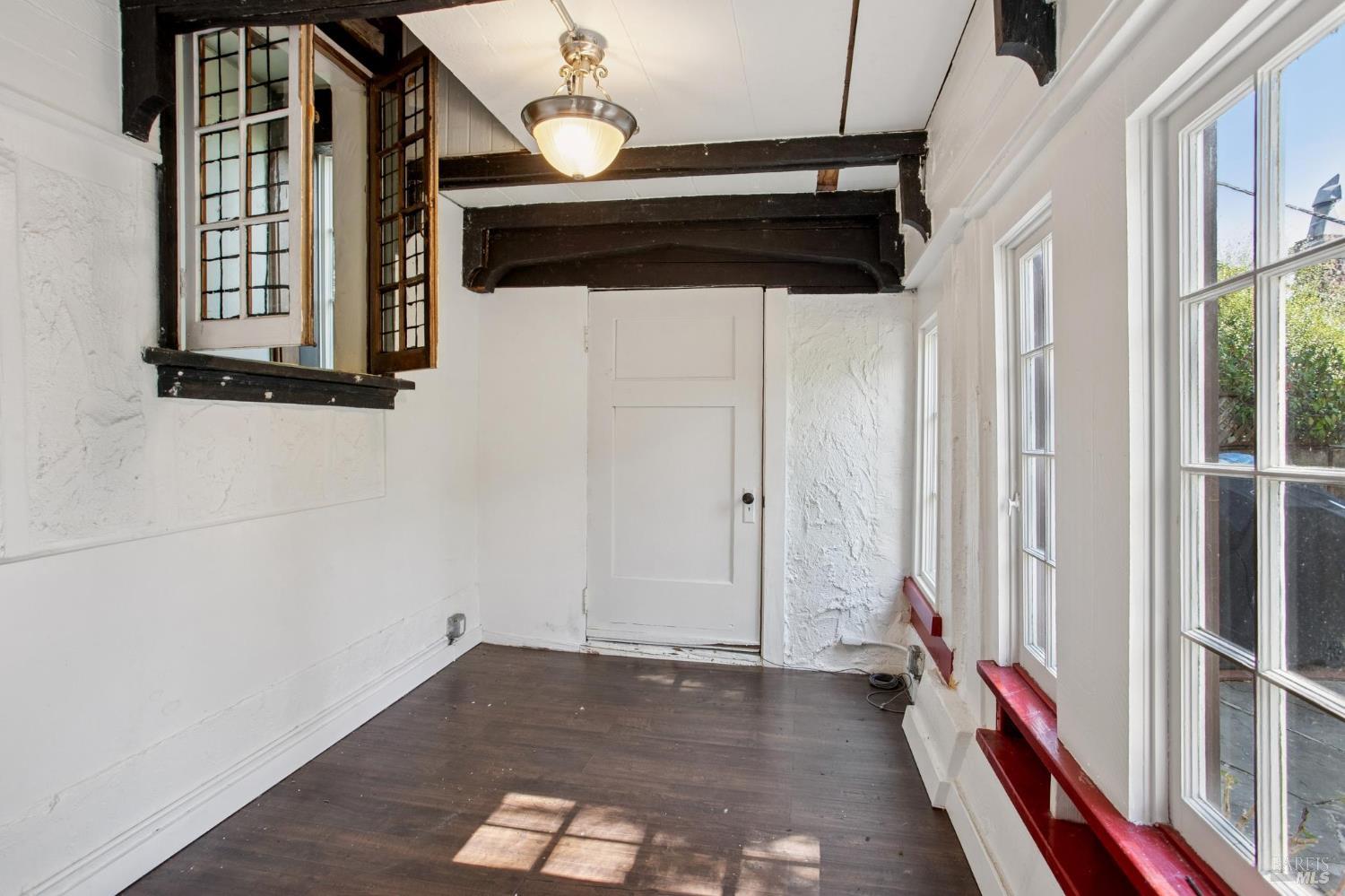 26 Circle Avenue