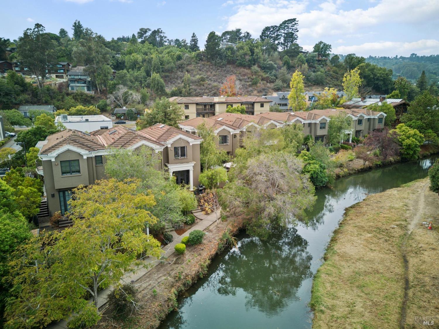 21 Tamalpais Commons Lane