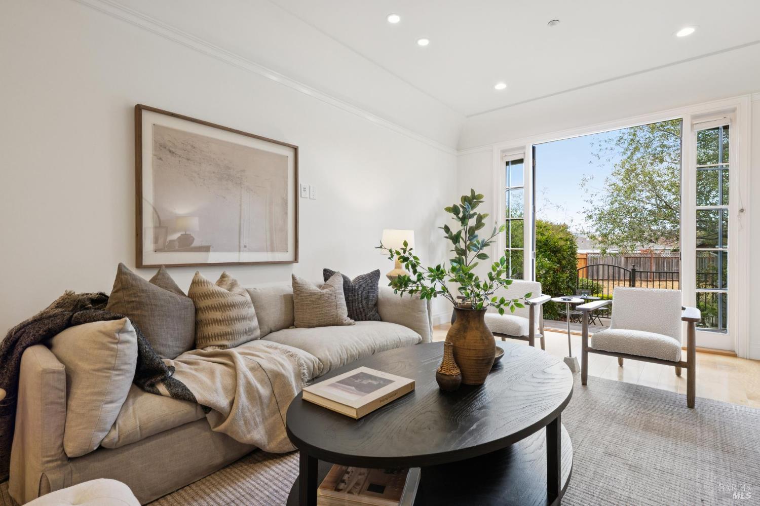 21 Tamalpais Commons Lane