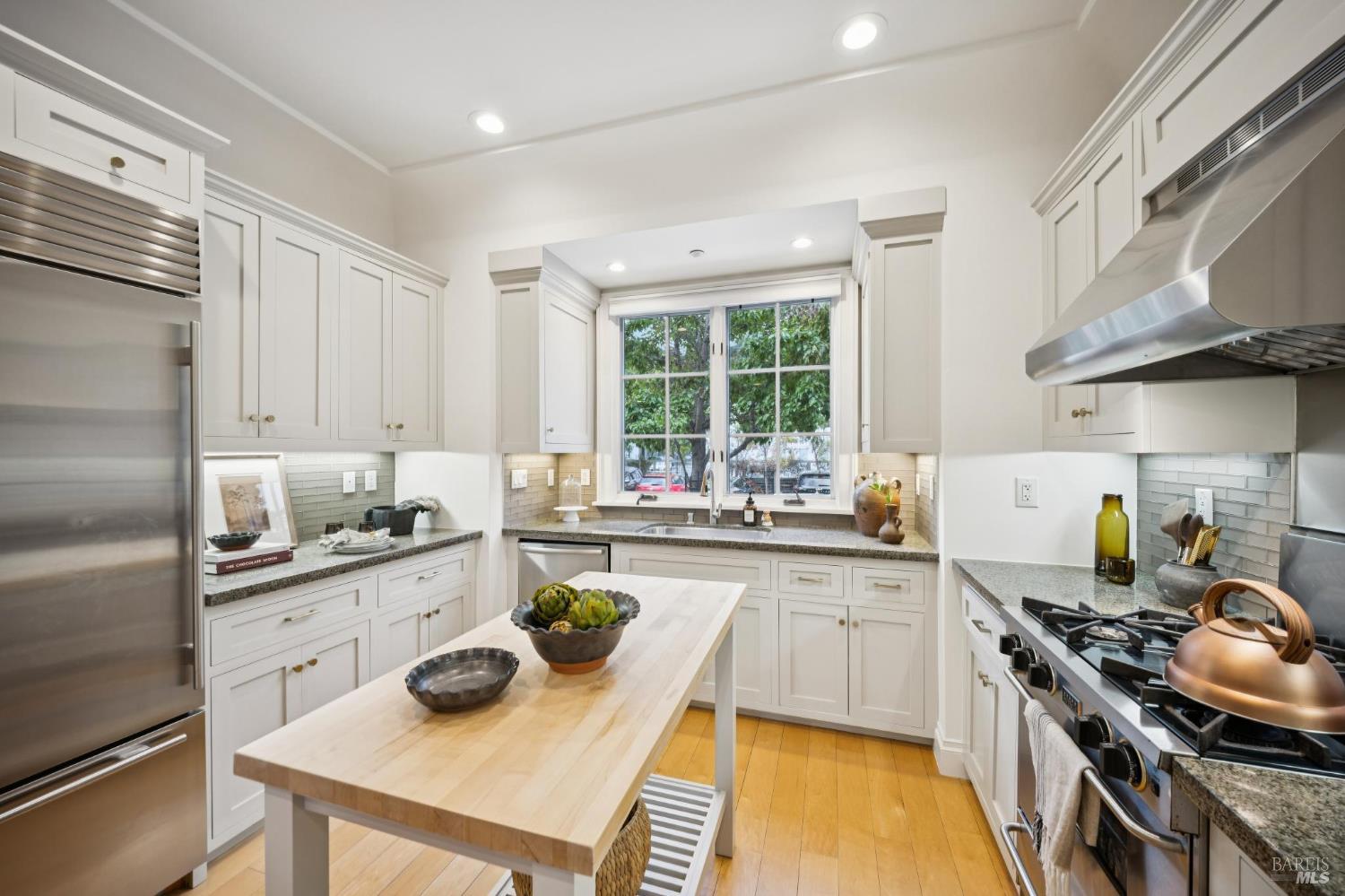 21 Tamalpais Commons Lane