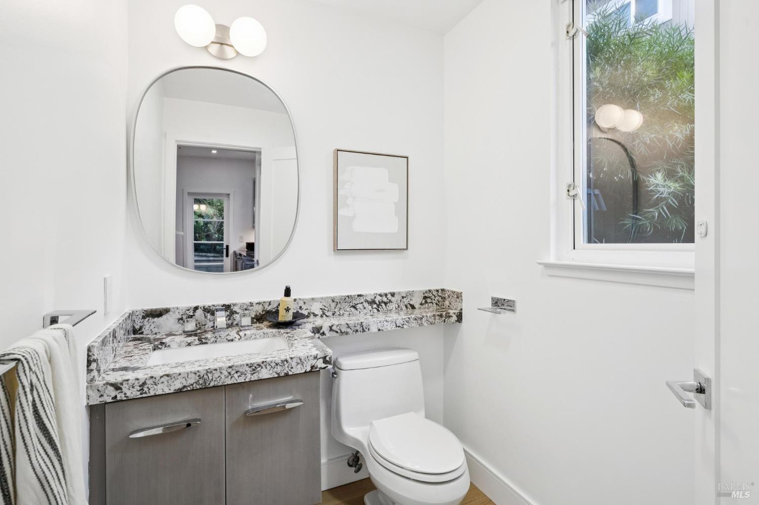 1007 Greenhill Road