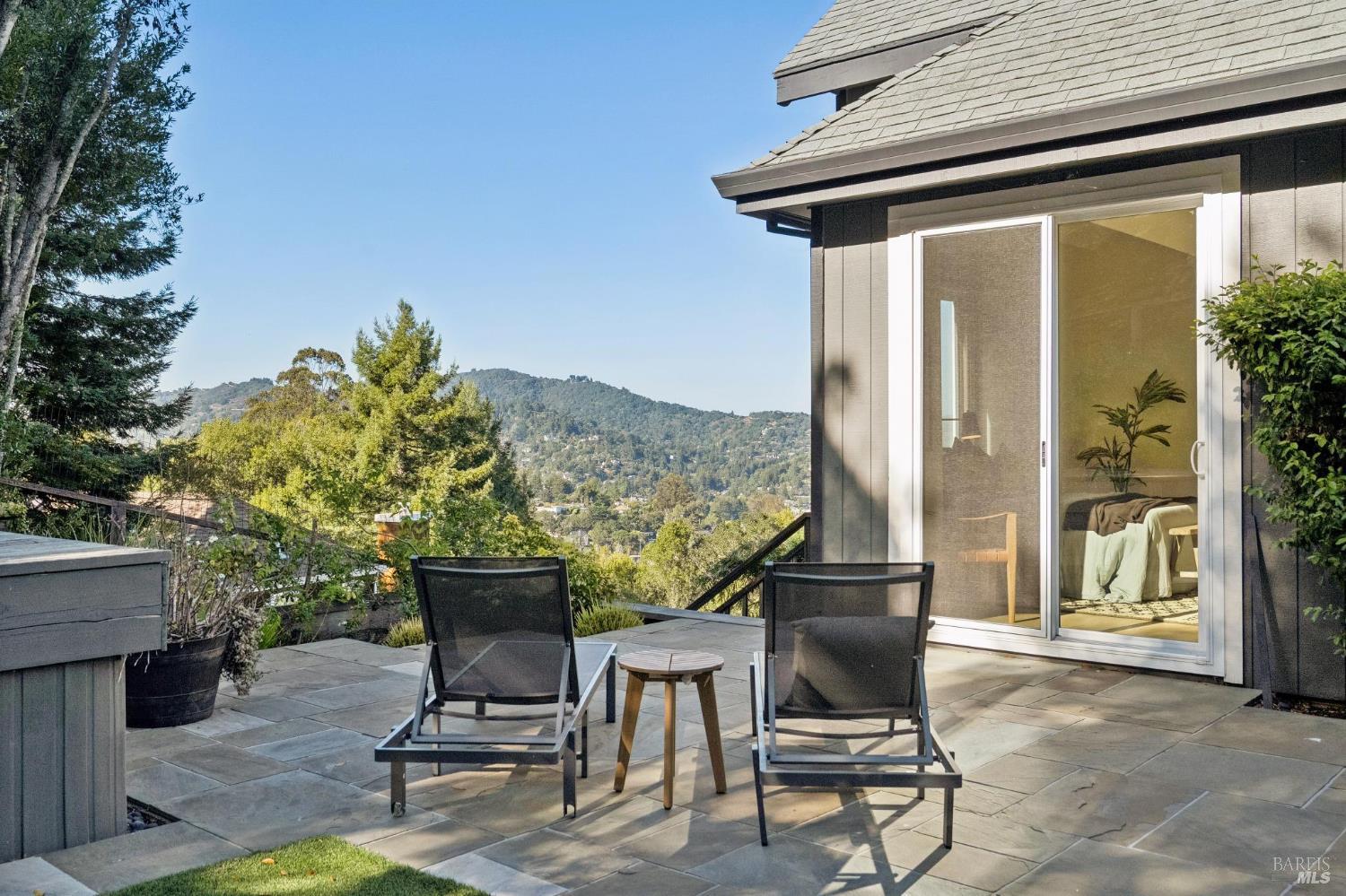 1007 Greenhill Road