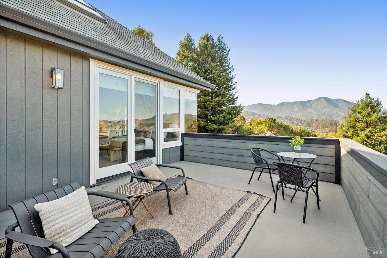 1007 Greenhill Road