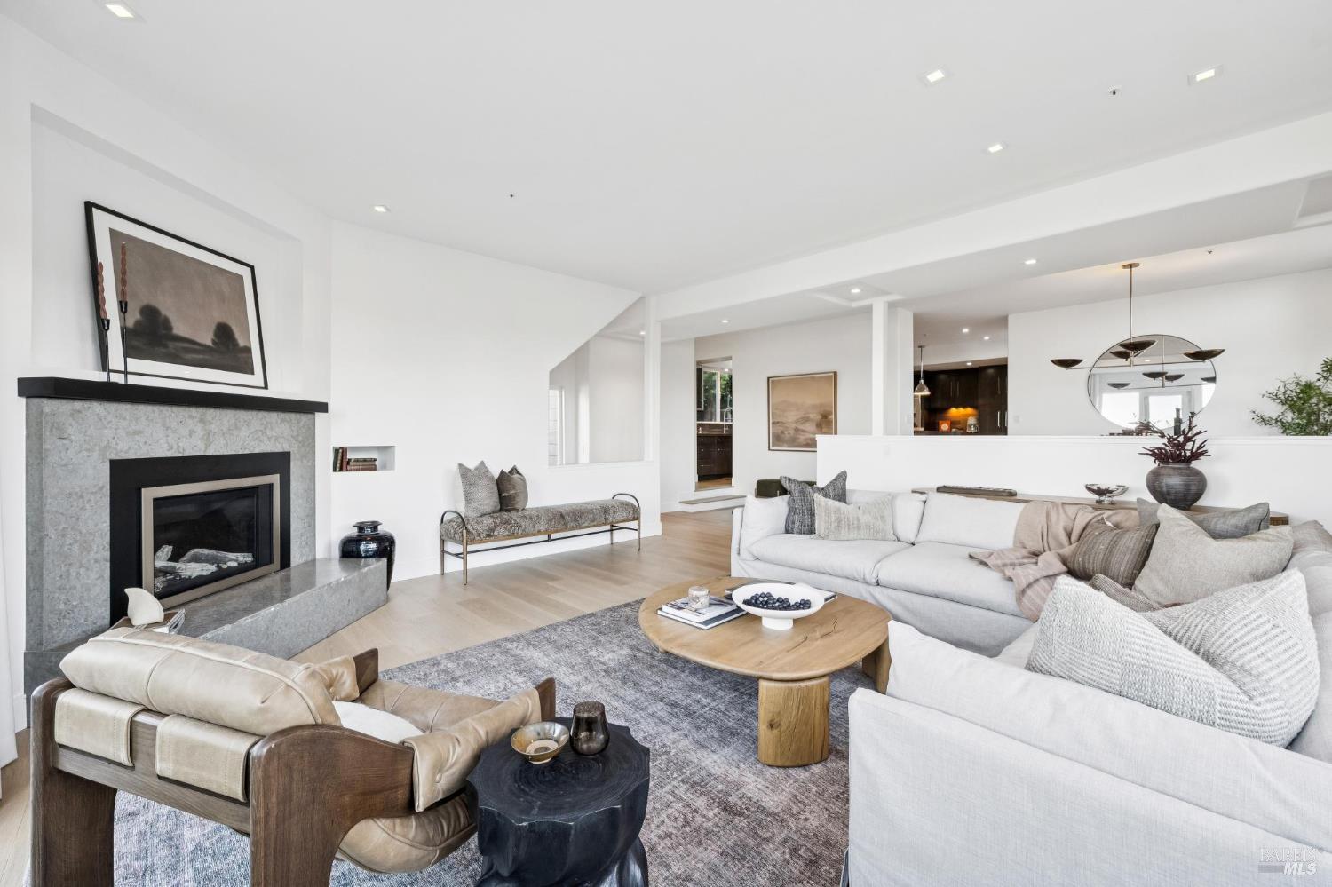 1007 Greenhill Road