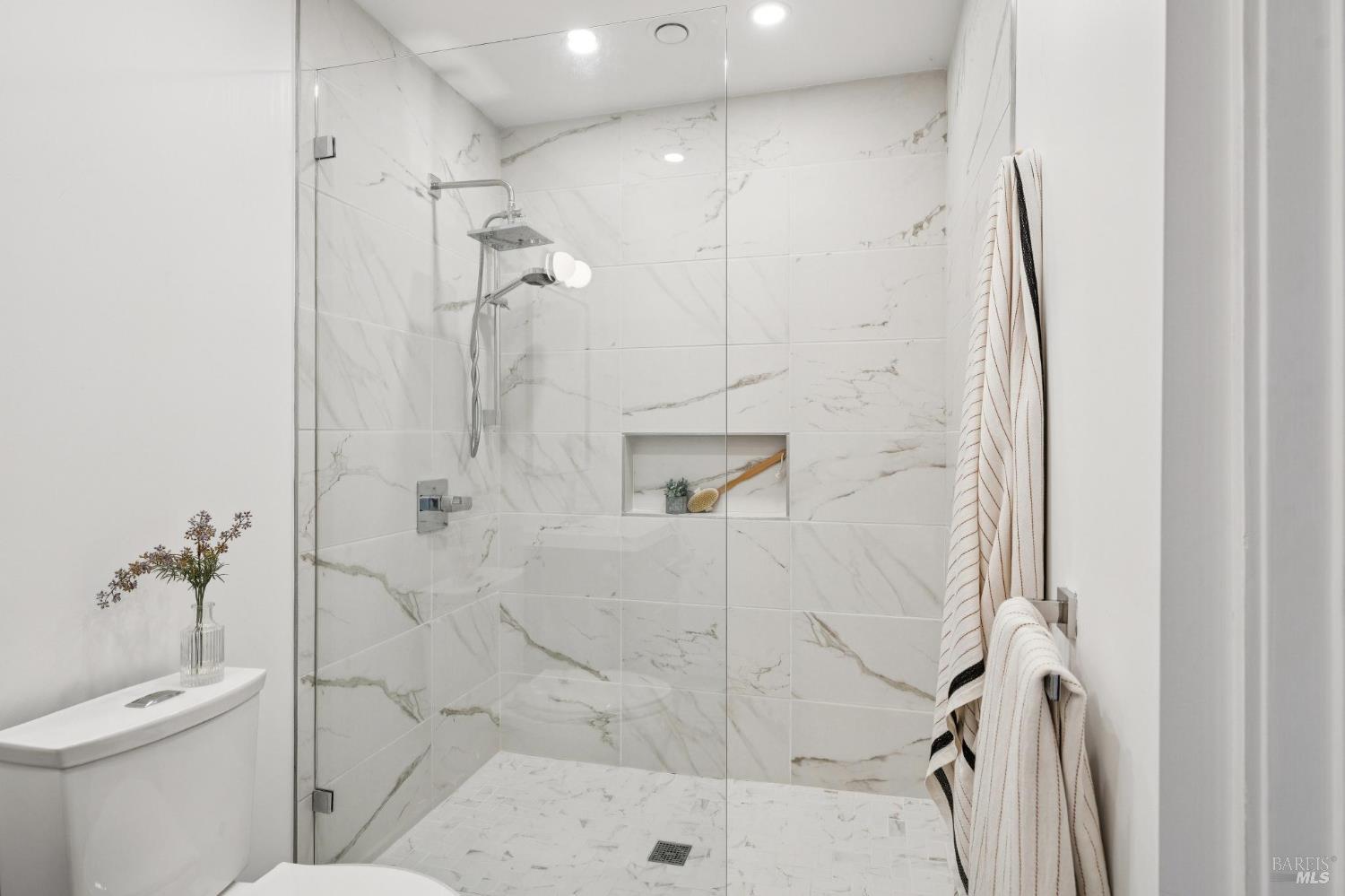 1007 Greenhill Road