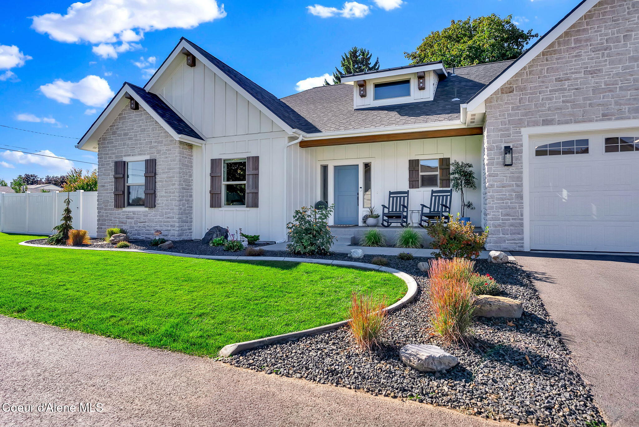 1243 W ORCHARD AVE