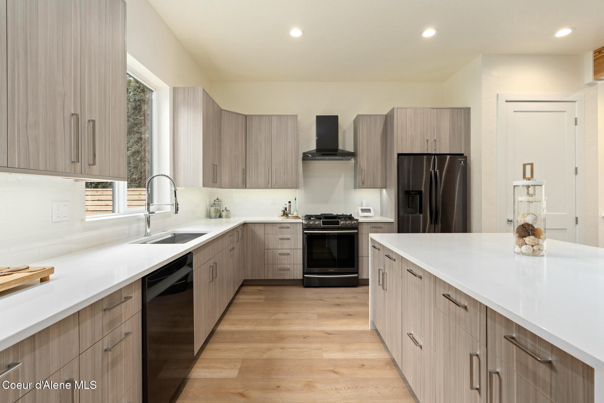 3228 N Honeysuckle Drive, Coeur d'Alene