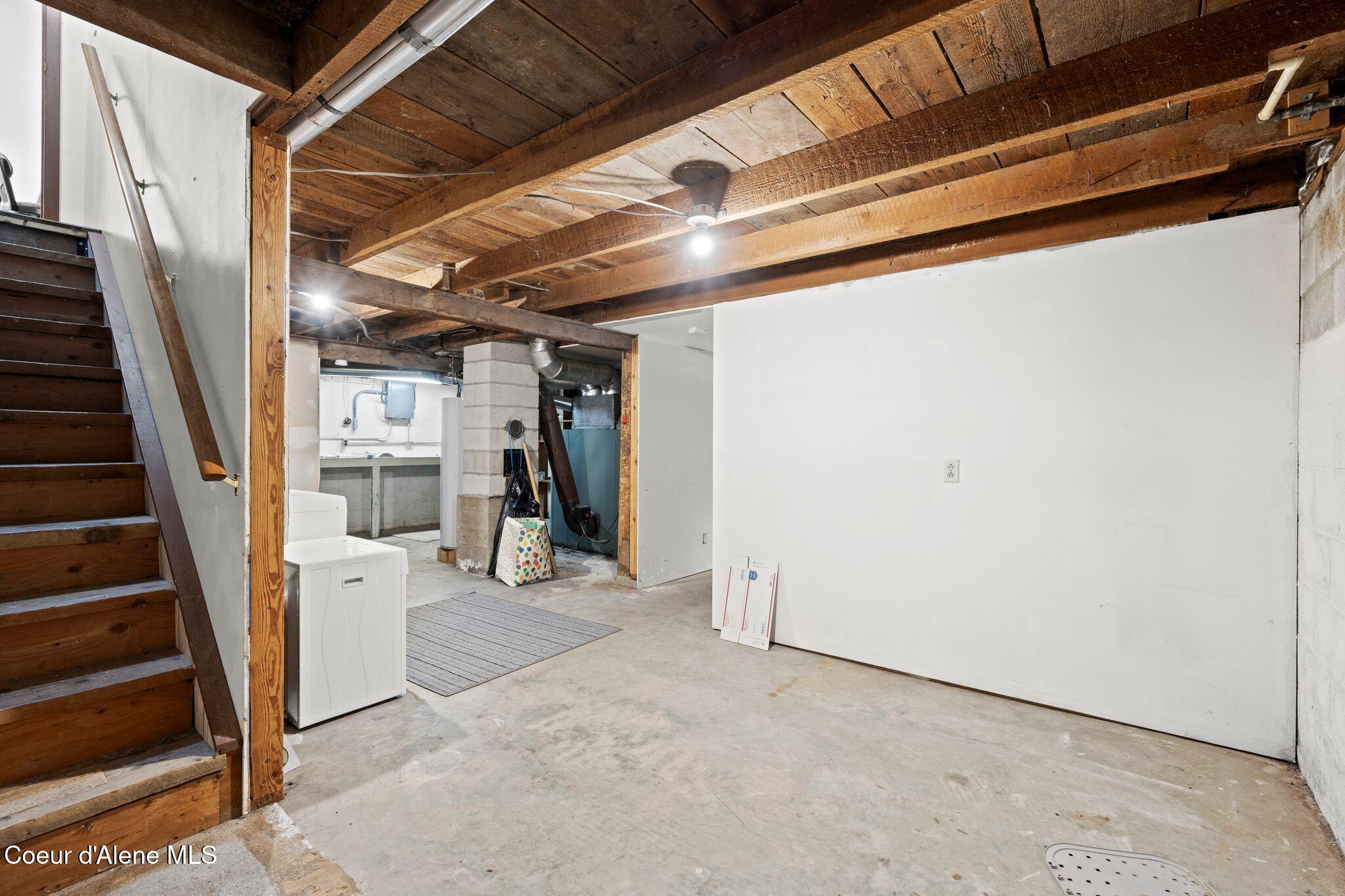 64 Smith Lake Road