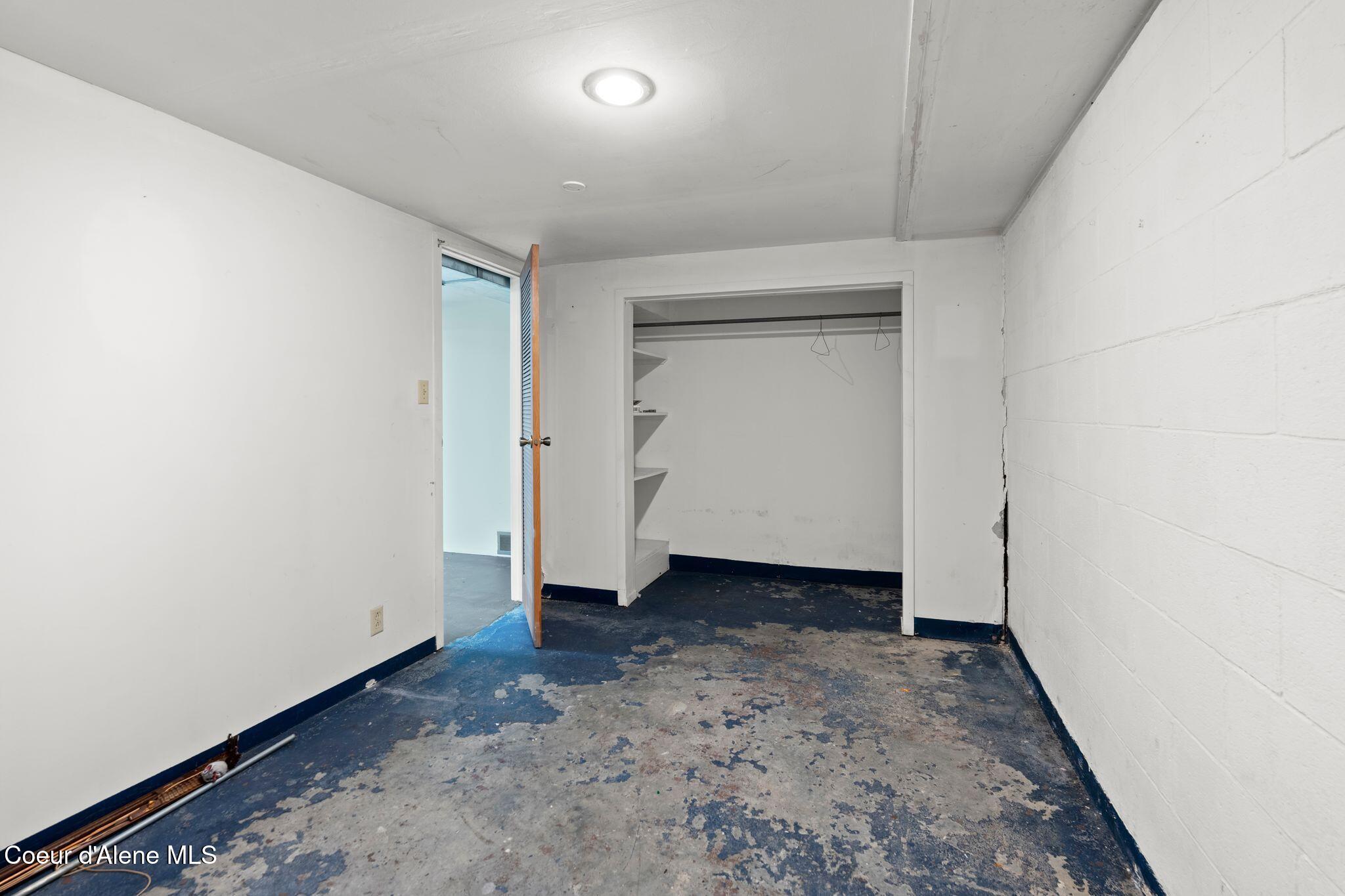 64 Smith Lake Road
