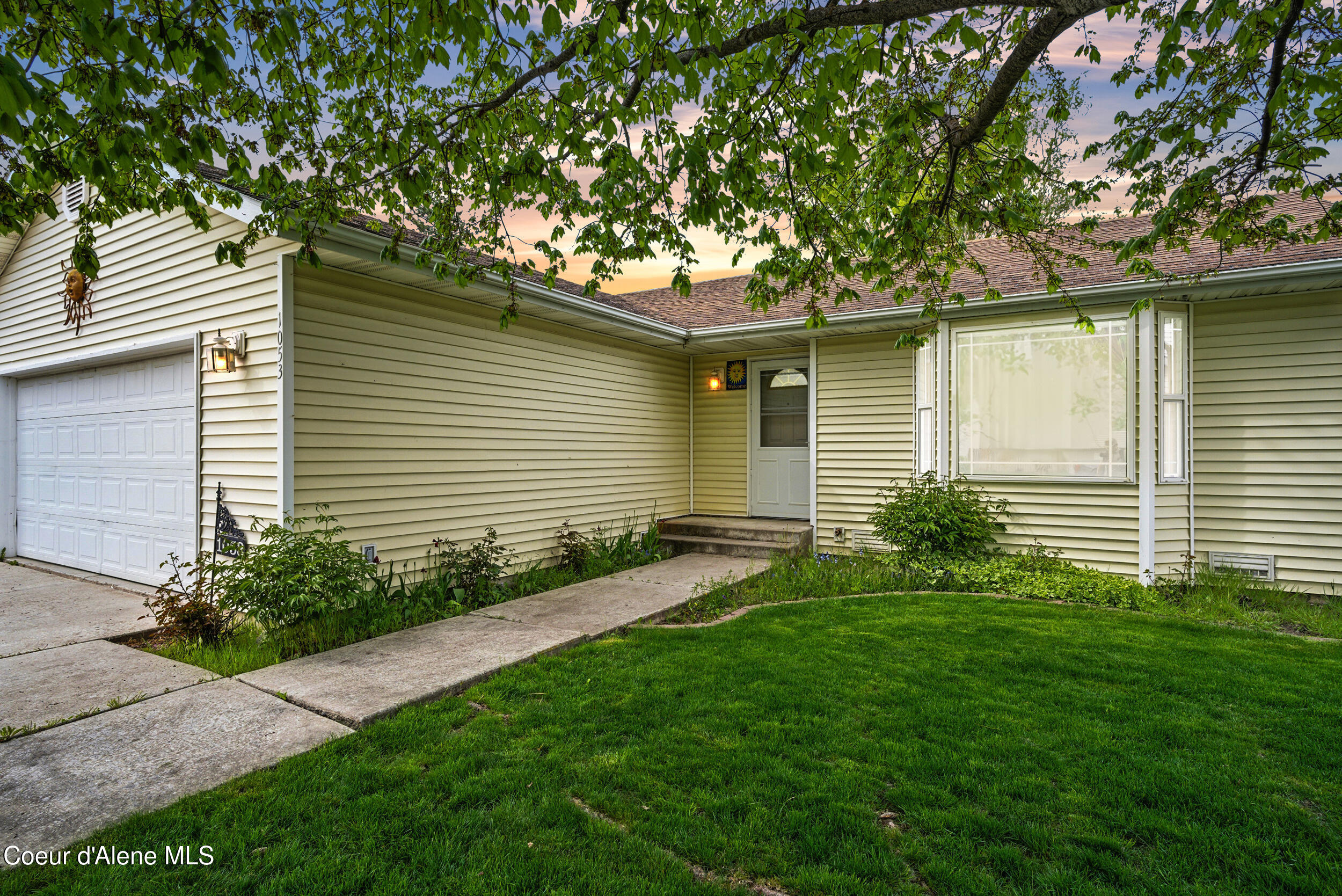 1053 W Heron Avenue