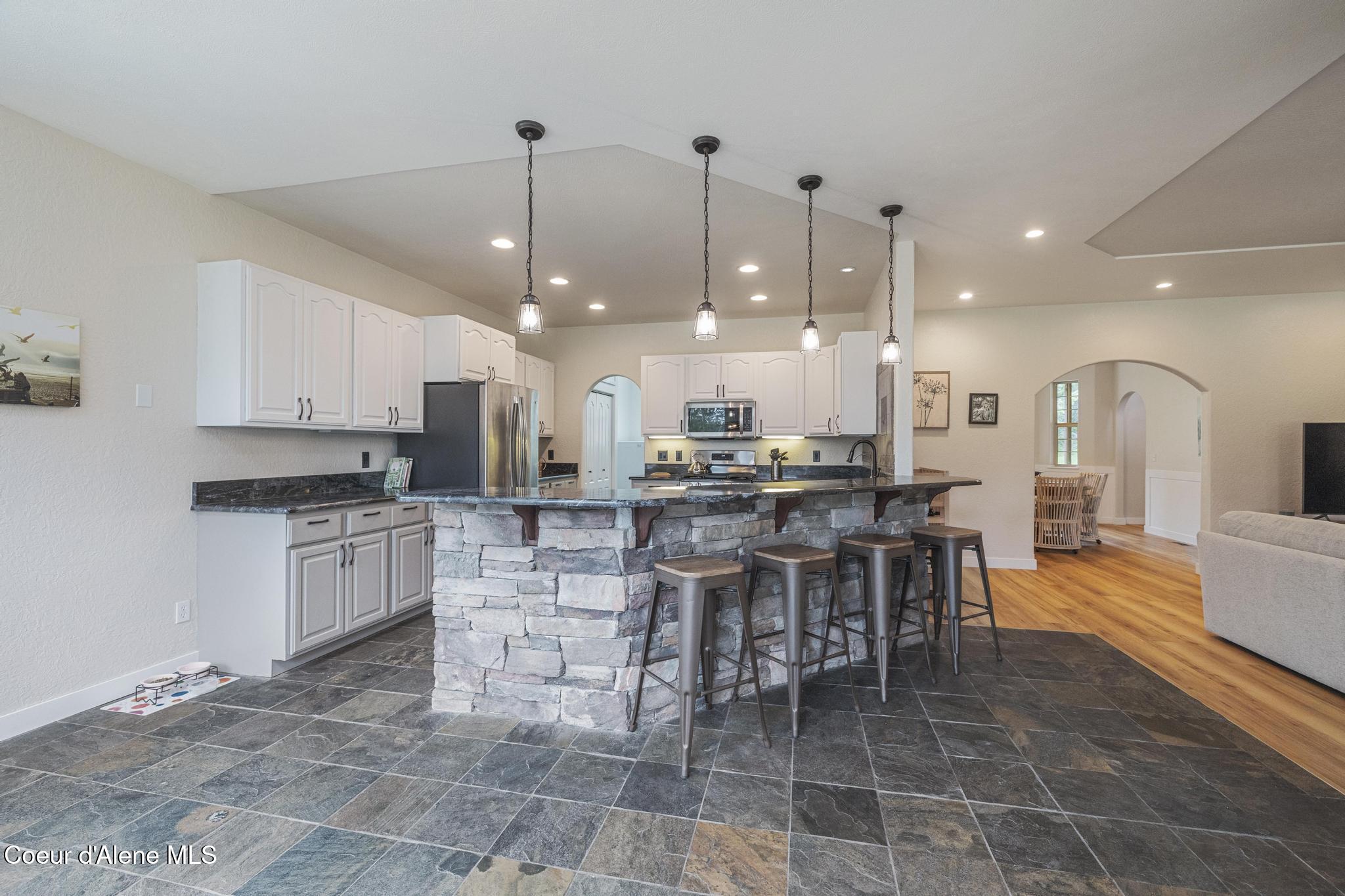 27464 N Timber Ridge Road