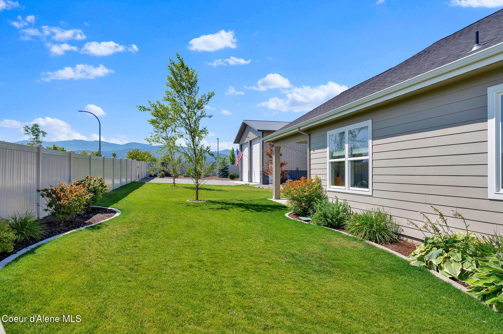 2114 W OKANOGAN AVE