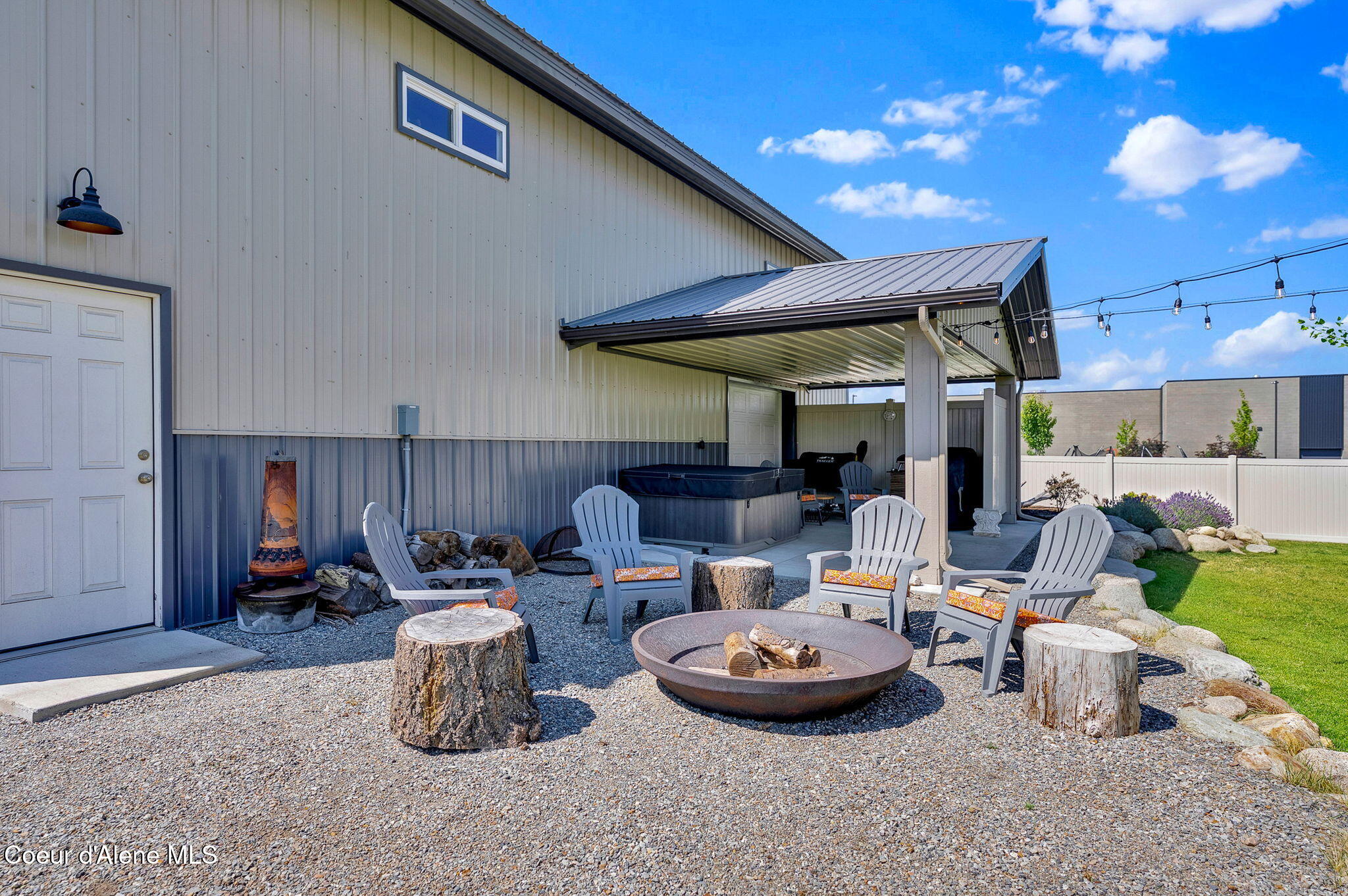 2114 W OKANOGAN AVE