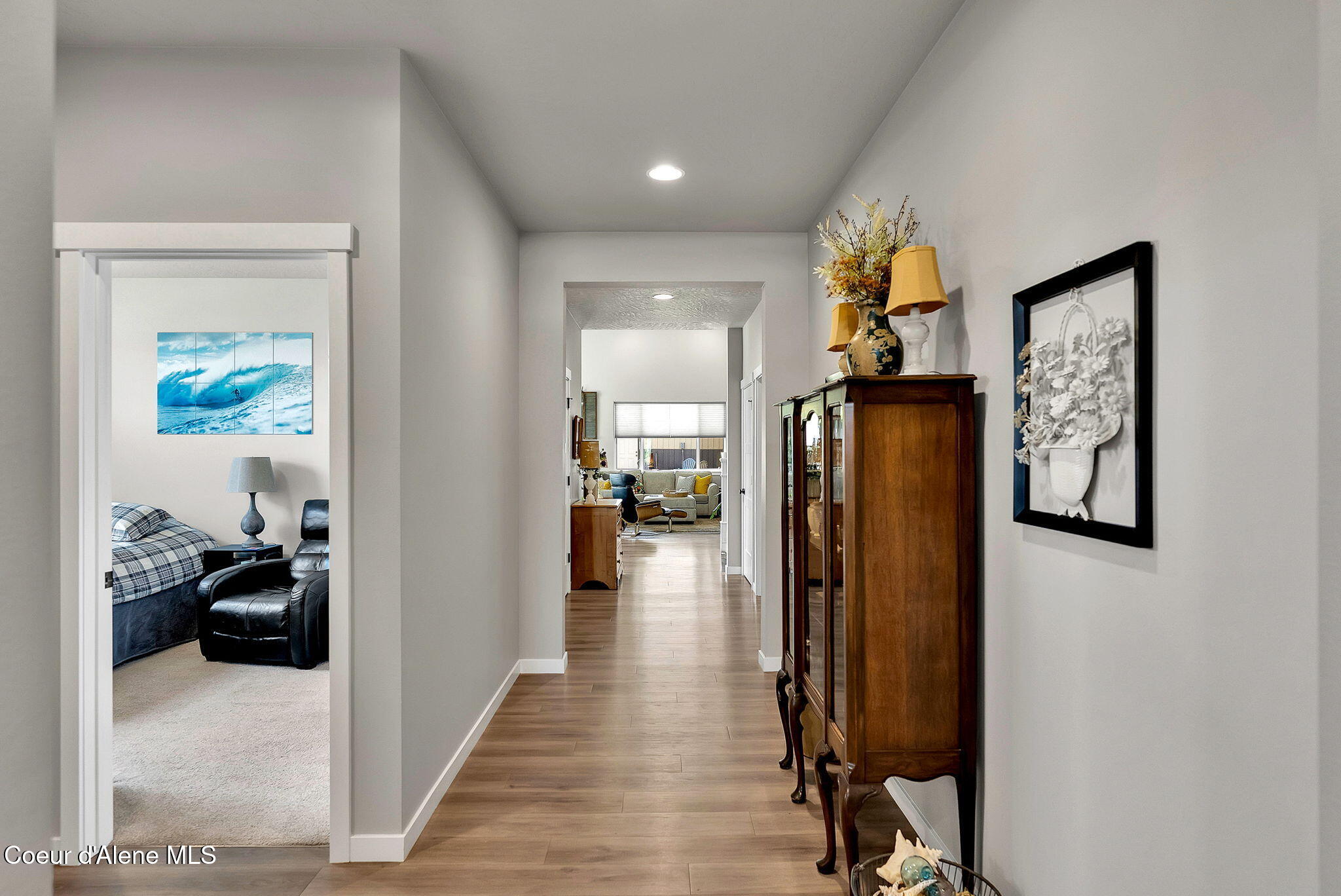 2114 W OKANOGAN AVE
