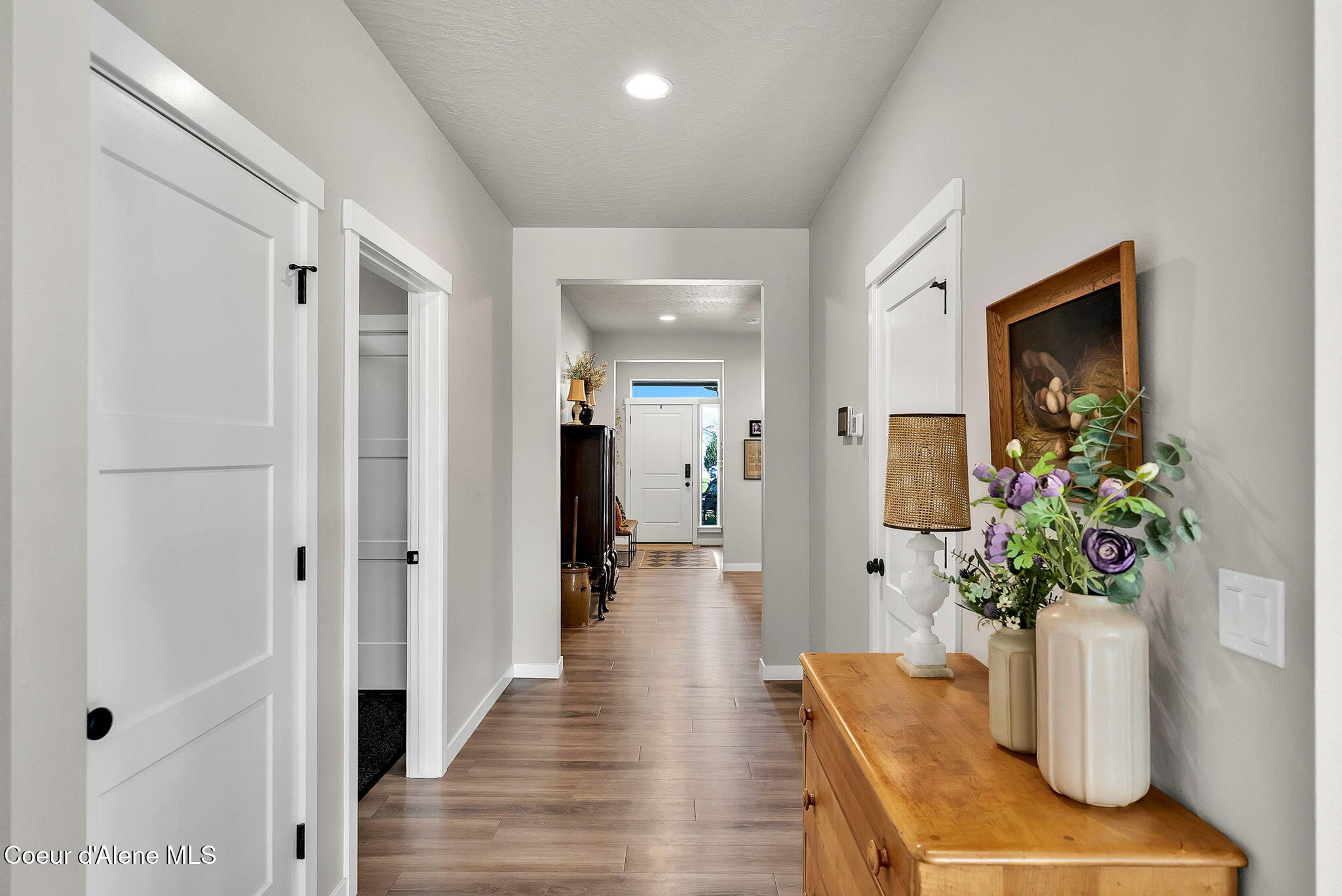 2114 W OKANOGAN AVE