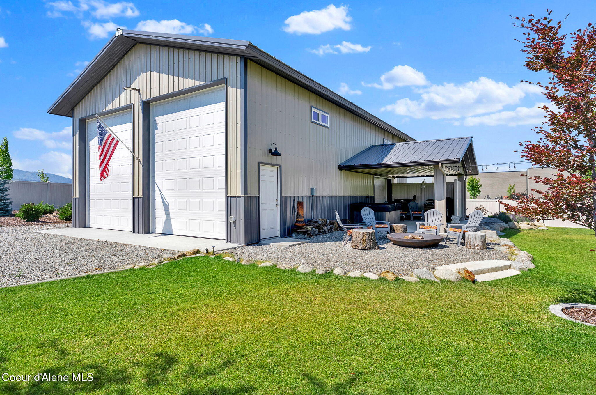 2114 W OKANOGAN AVE