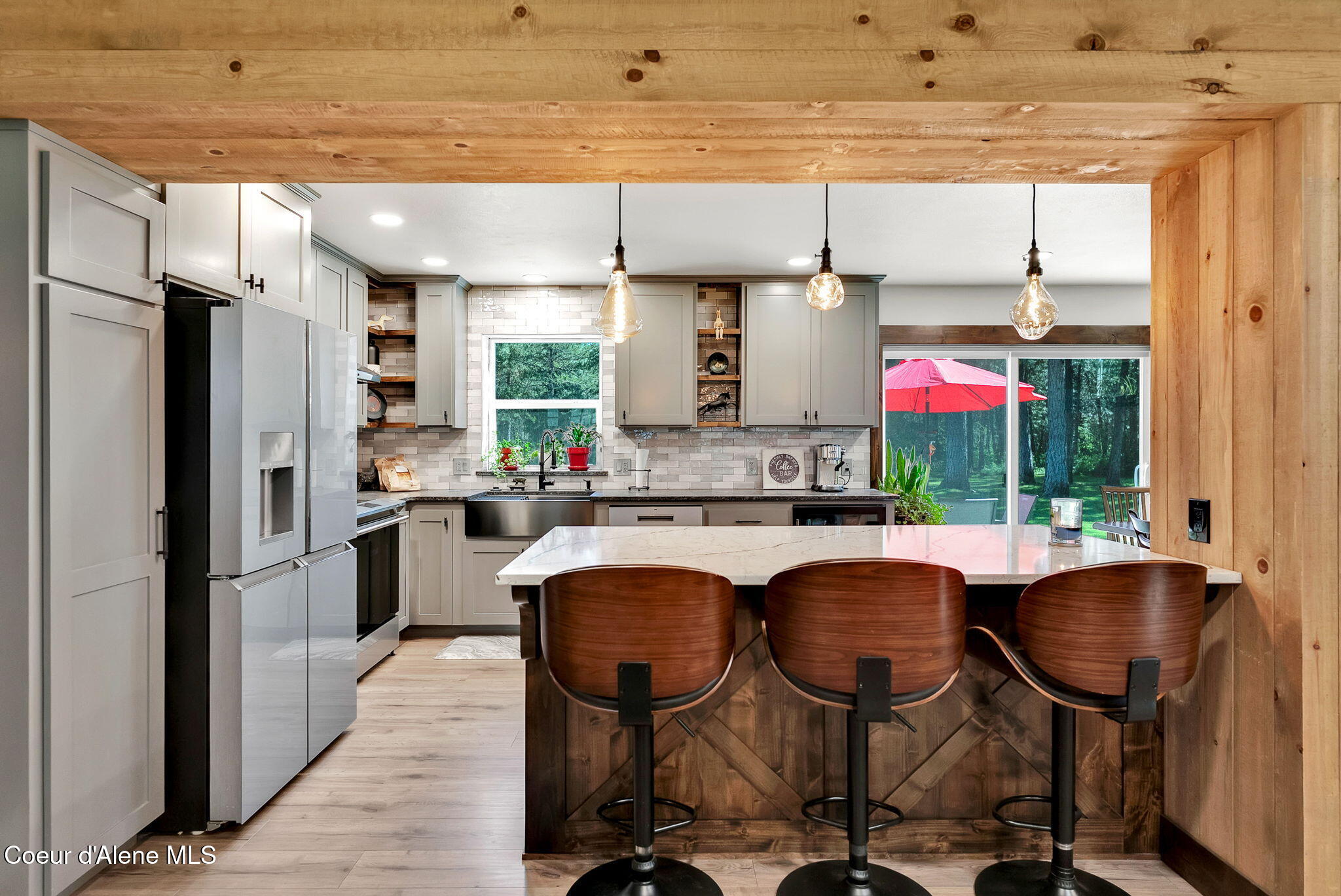 300 E SEASONS RD