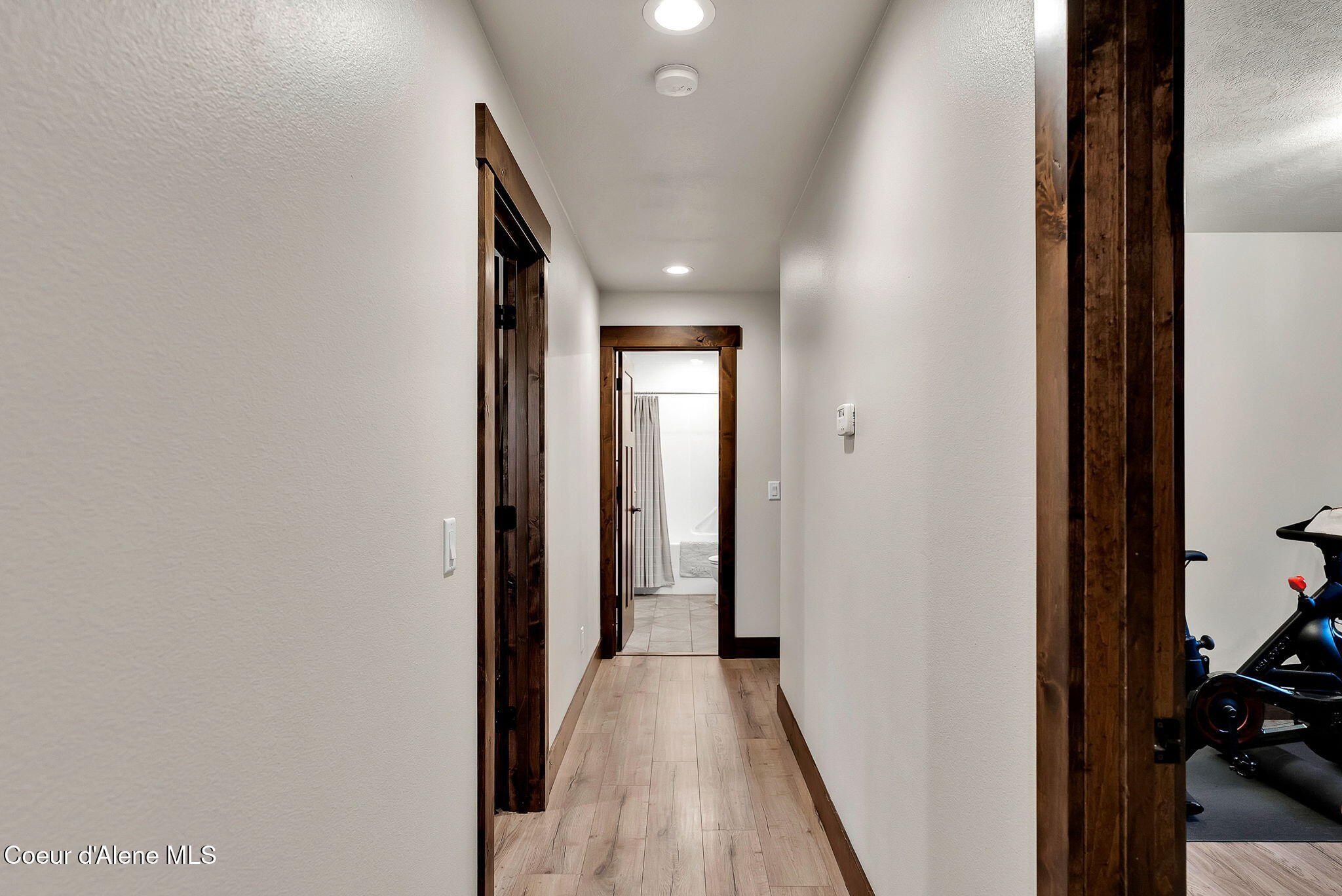 300 E SEASONS RD