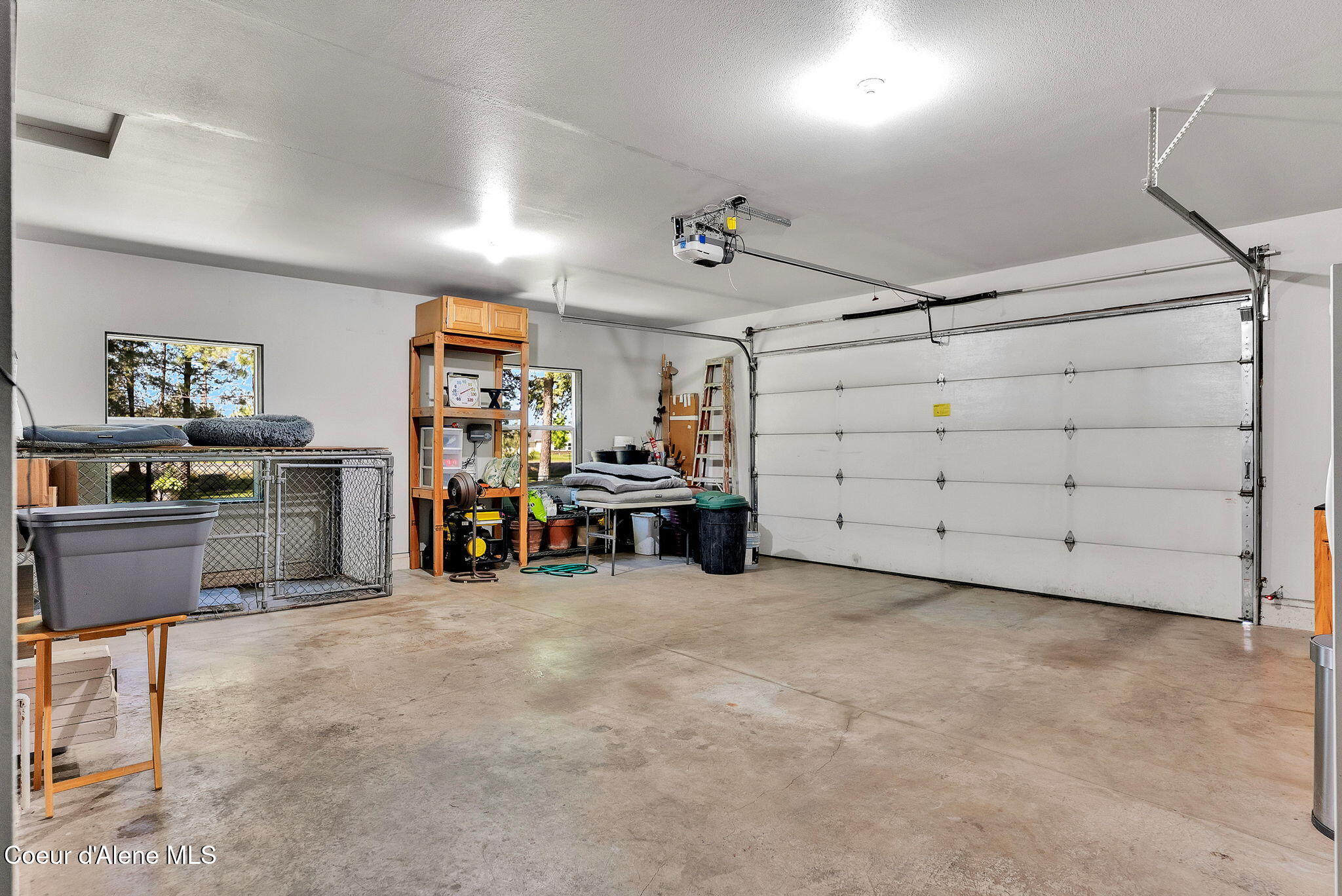 300 E SEASONS RD