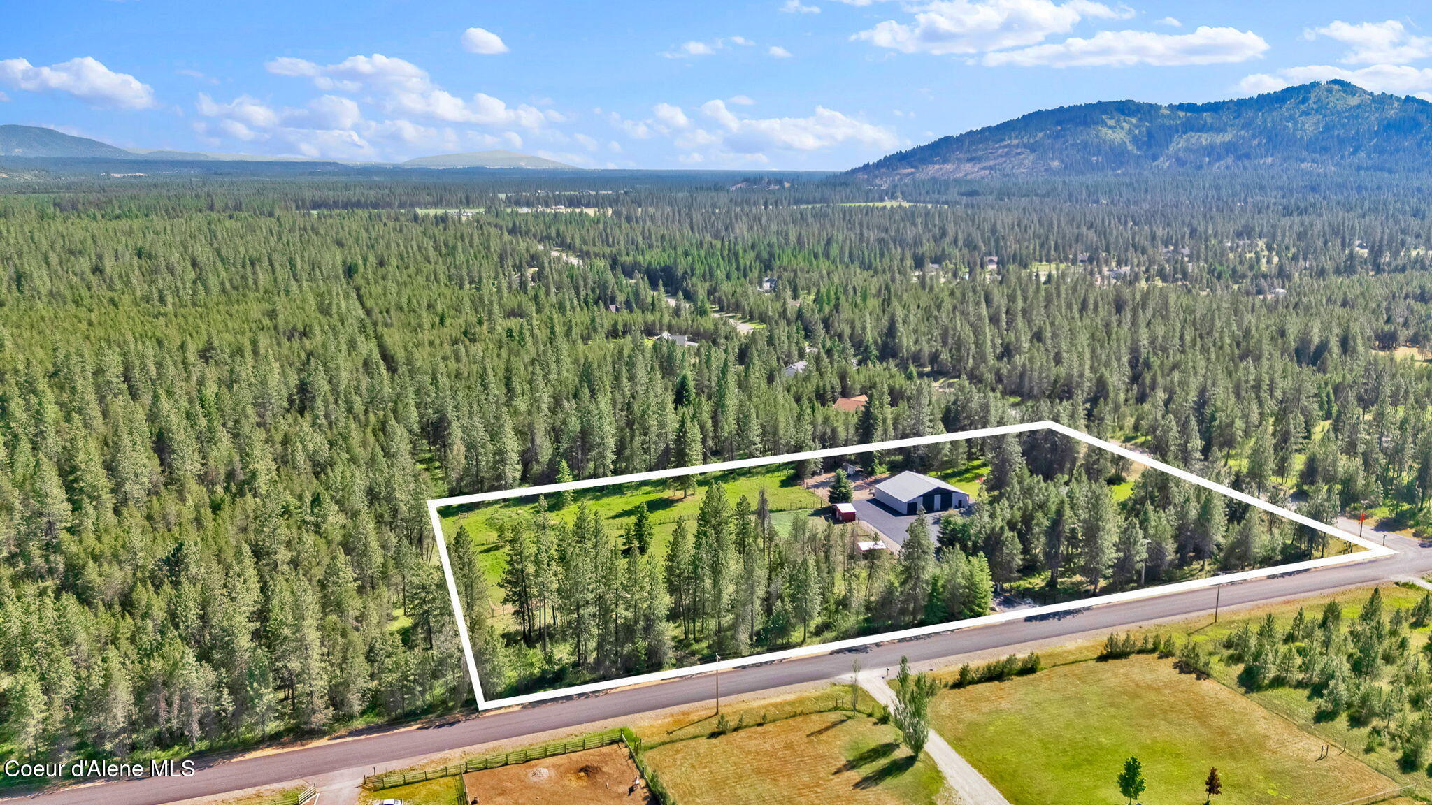 300 E SEASONS RD