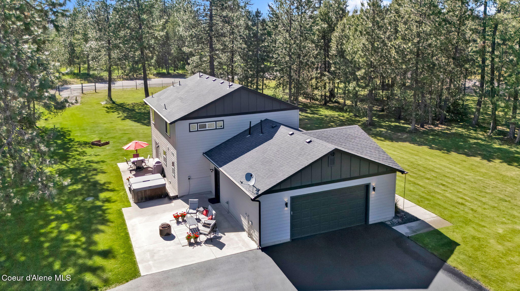 300 E SEASONS RD