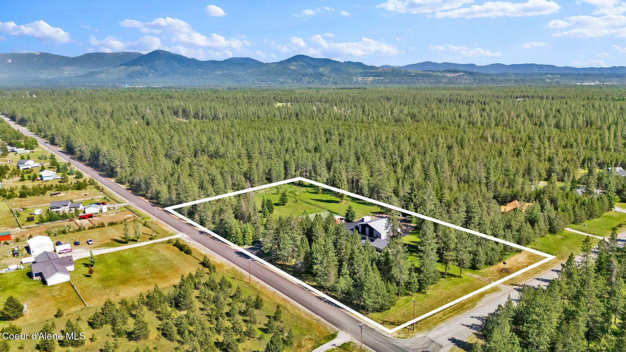 300 E SEASONS RD