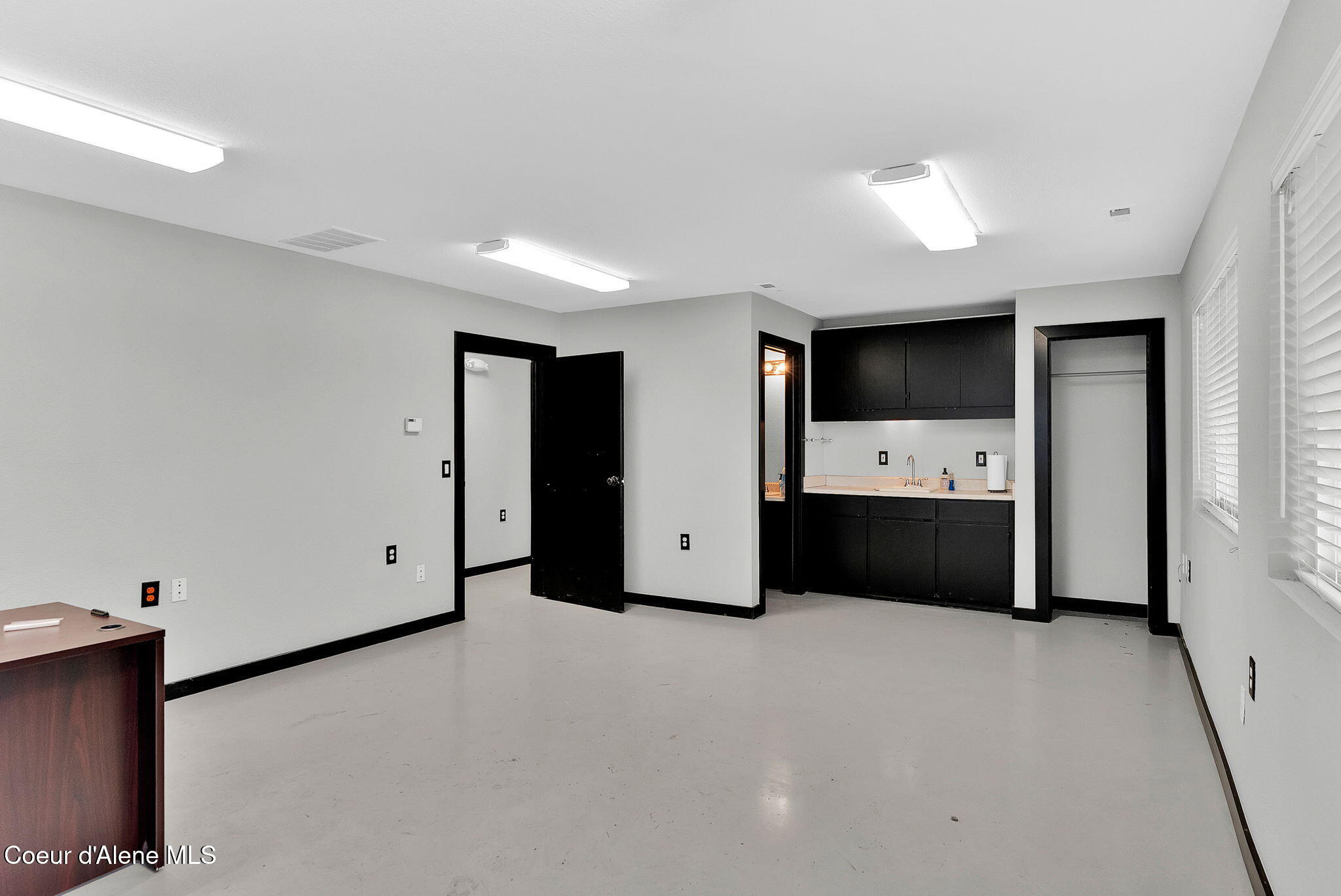 2315 N HIGHWAY 41