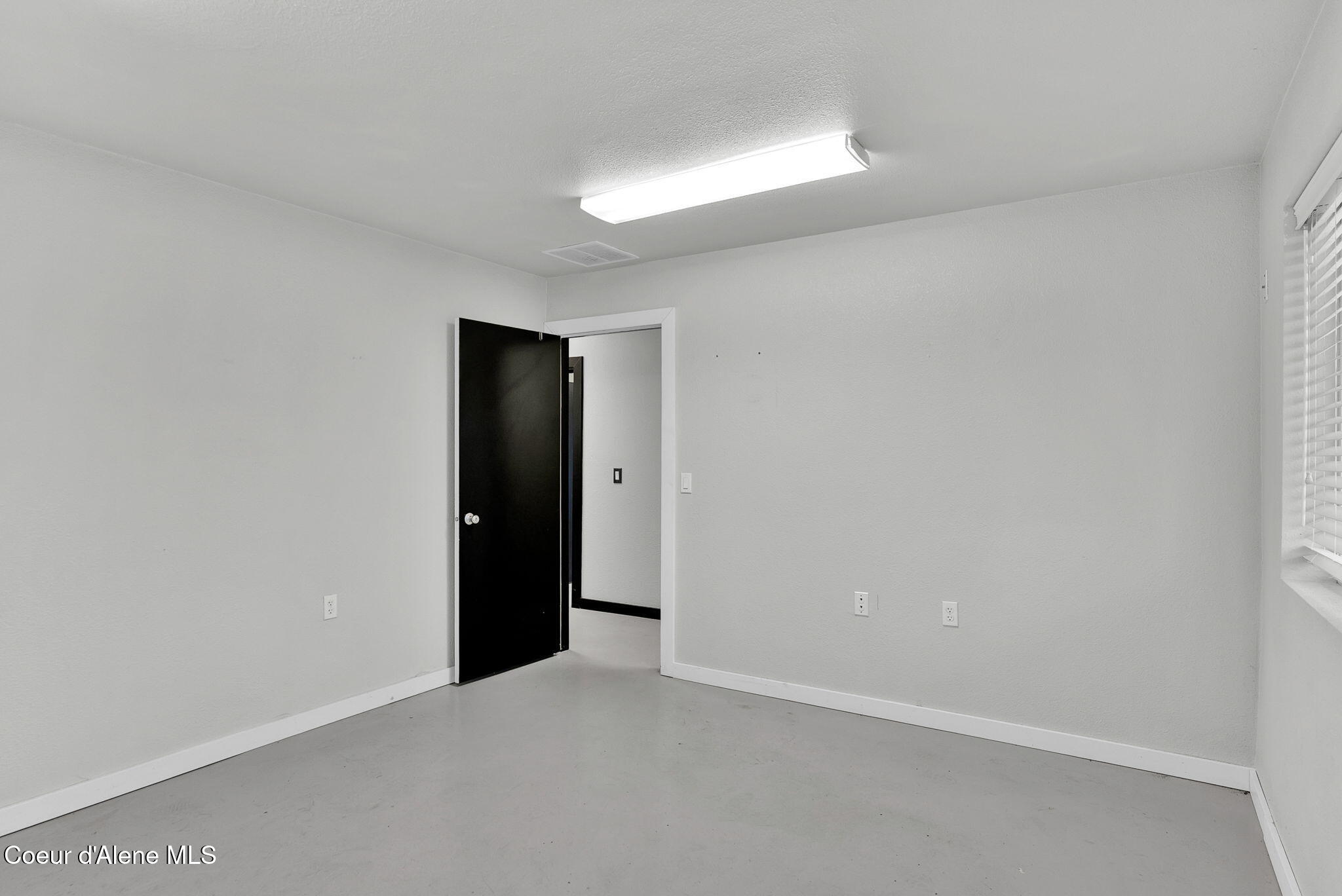 2315 N HIGHWAY 41