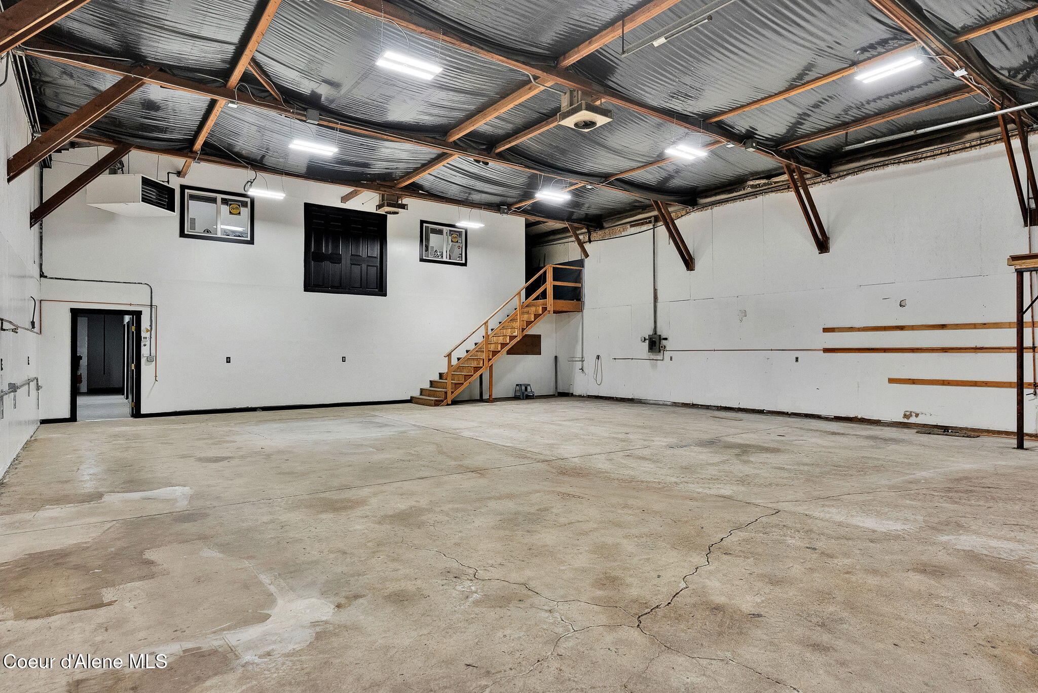 2315 N HIGHWAY 41